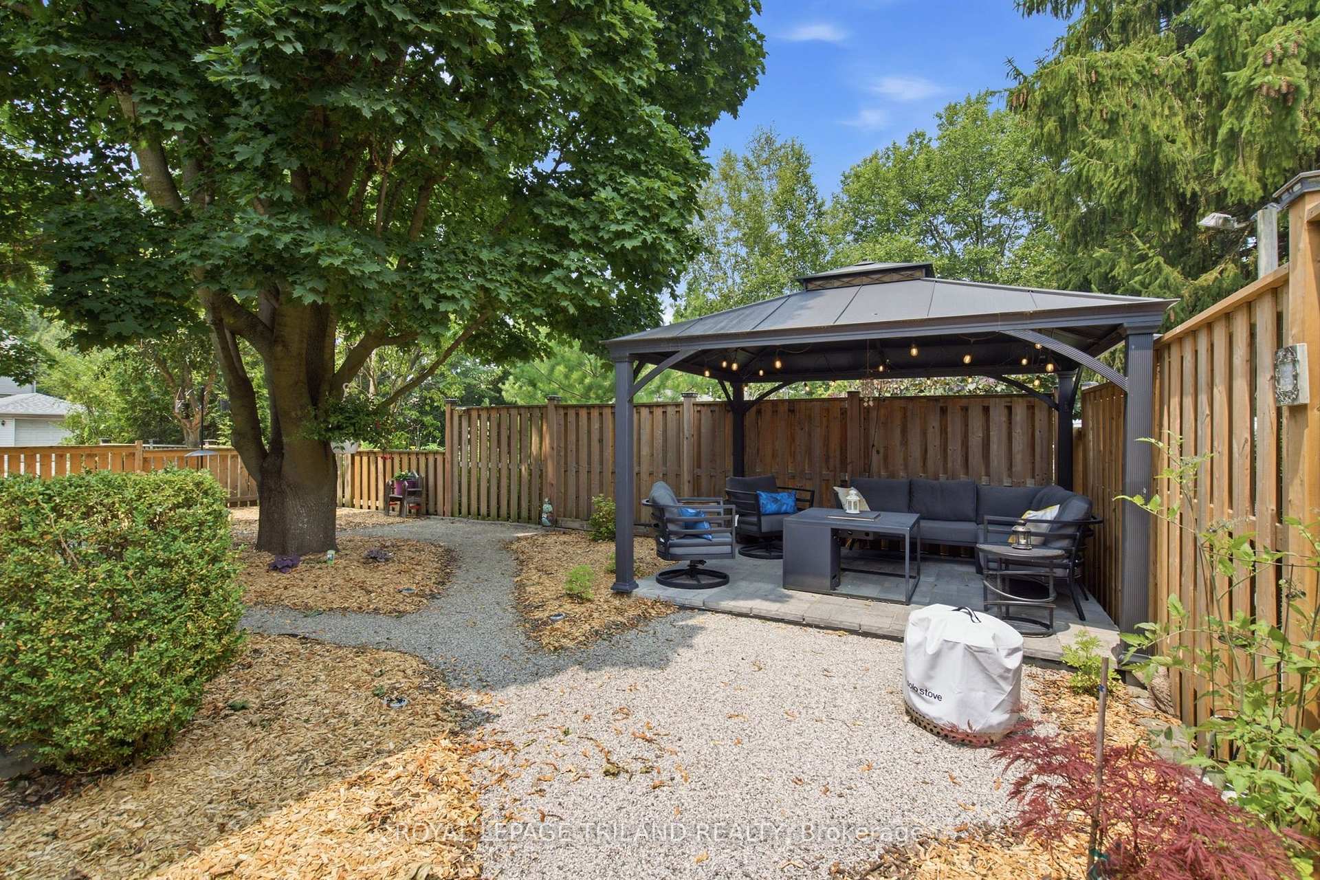Photo 36 of 12 Shepherd Avenue, London, East H — HOMEH