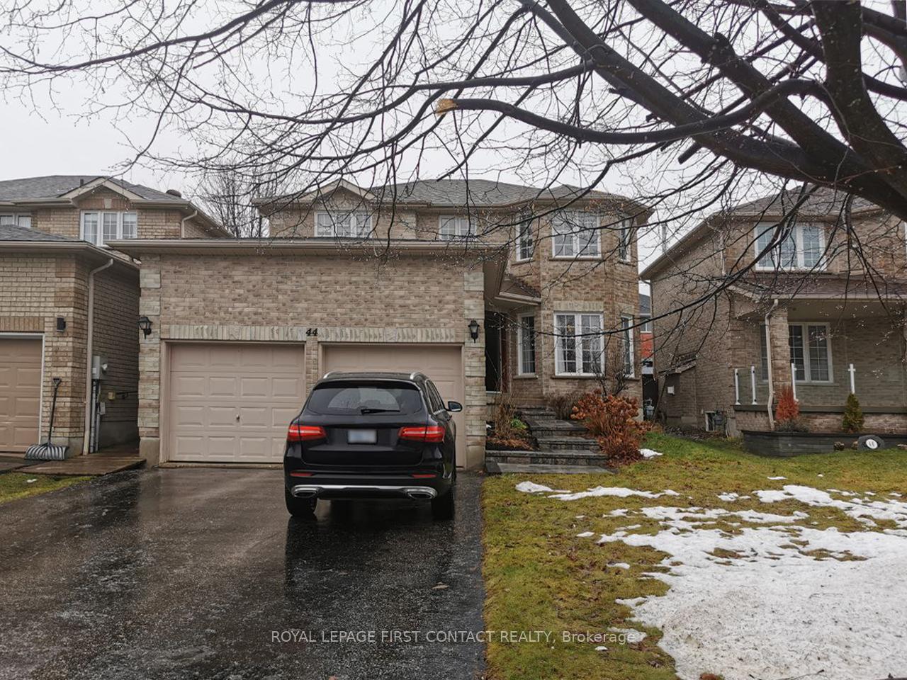 Photo 2 of 44 Livia Herman Way, Barrie, East Bayfield — HOMEH