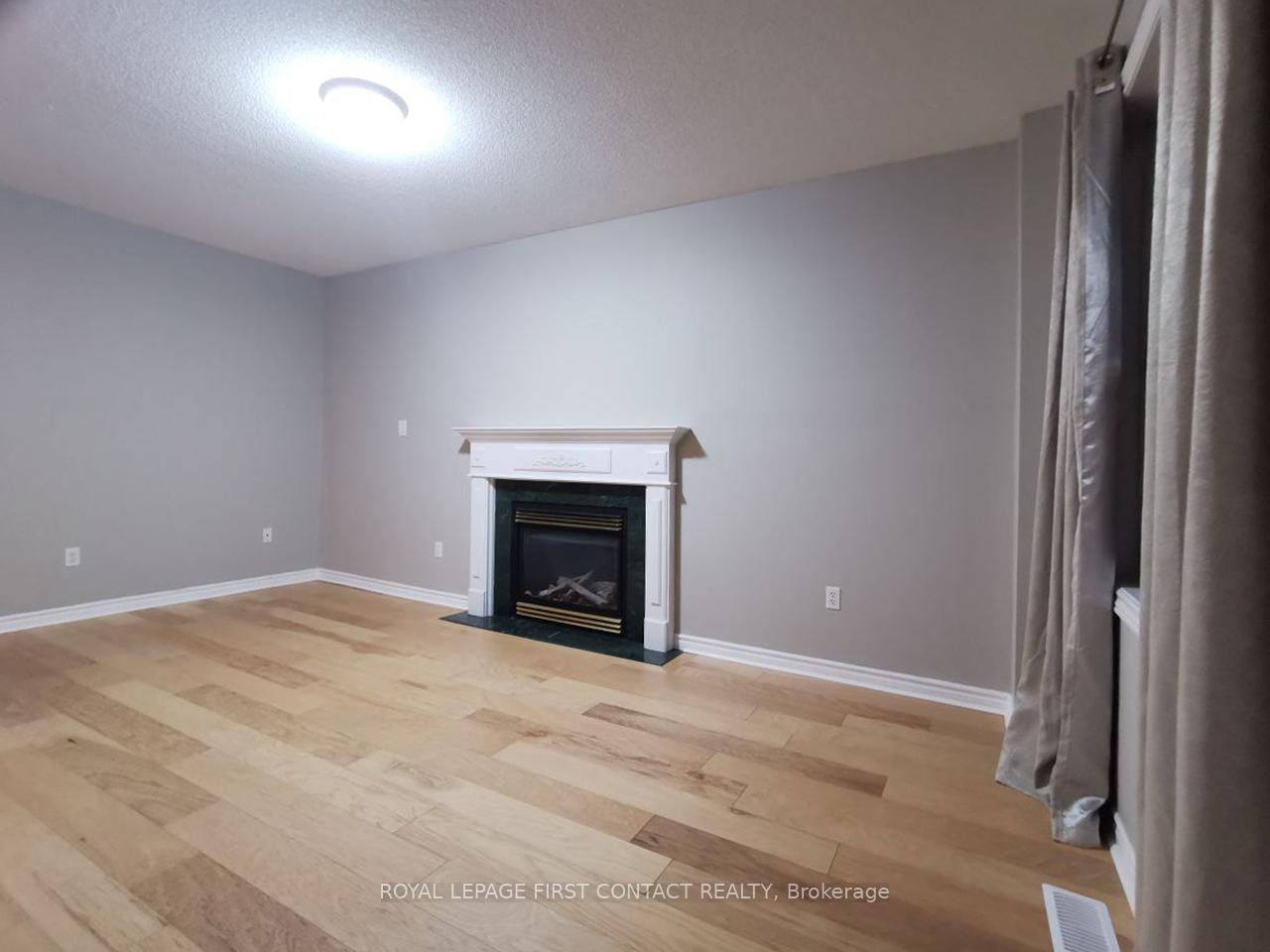 Photo 6 of 44 Livia Herman Way, Barrie, East Bayfield — HOMEH