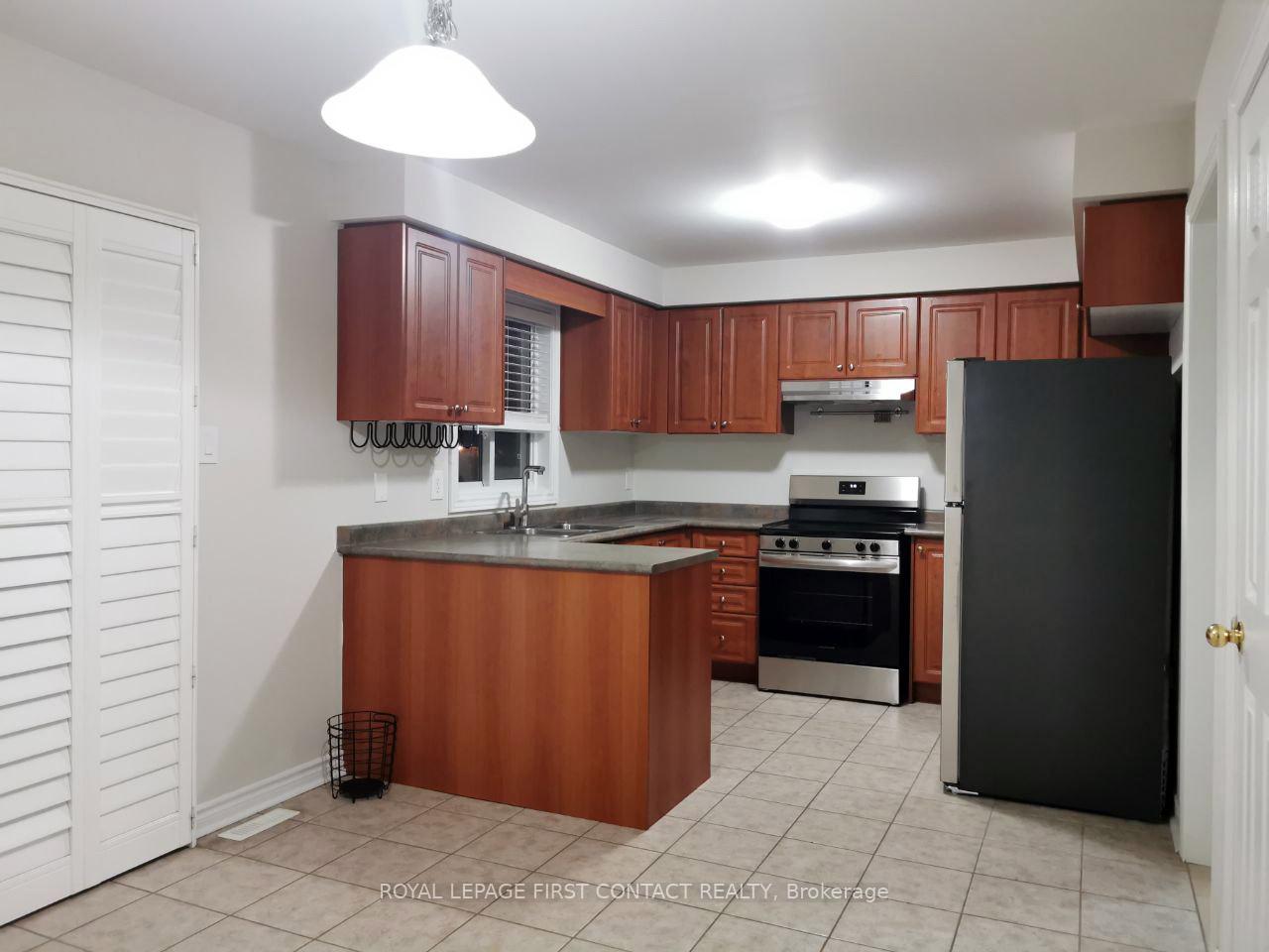 Photo 7 of 44 Livia Herman Way, Barrie, East Bayfield — HOMEH