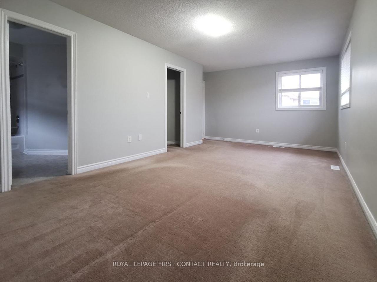 Photo 10 of 44 Livia Herman Way, Barrie, East Bayfield — HOMEH