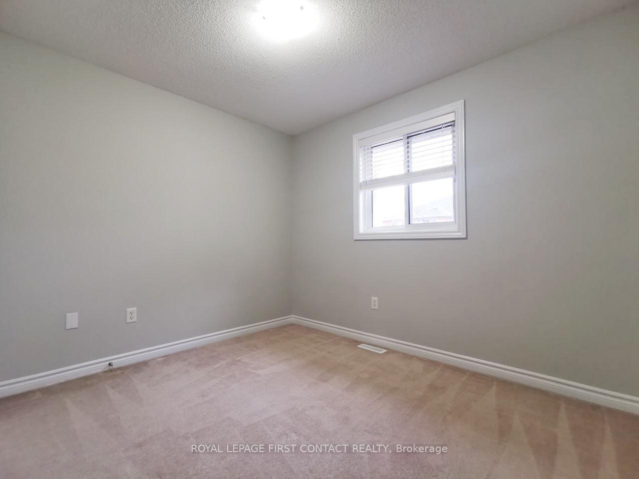 Photo 14 of 44 Livia Herman Way, Barrie, East Bayfield — HOMEH