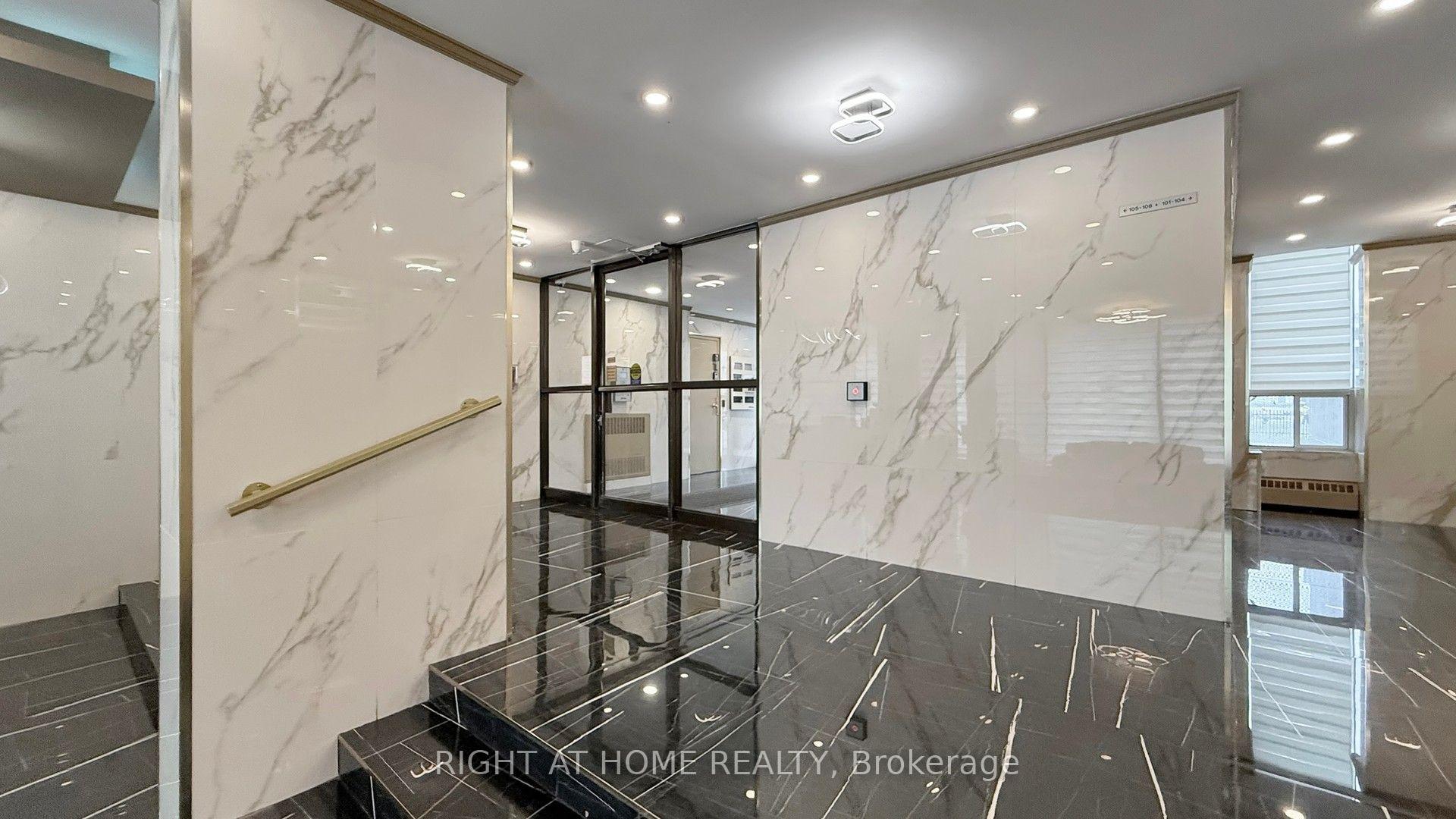 Photo 4 of Unit 511, 10 Sunny Glenway, Toronto, Flemingdon Park — HOMEH