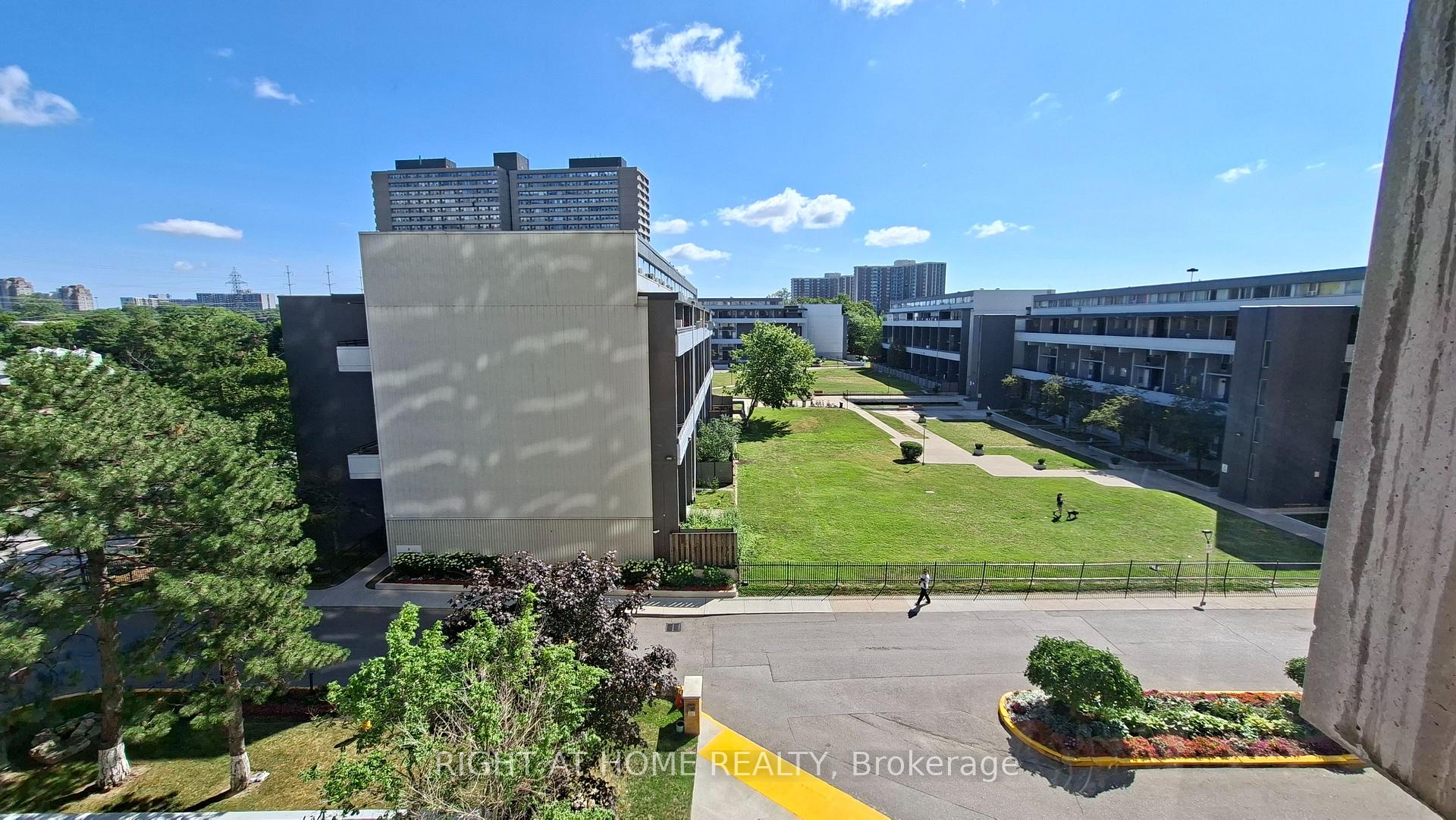 Photo 27 of Unit 511, 10 Sunny Glenway, Toronto, Flemingdon Park — HOMEH