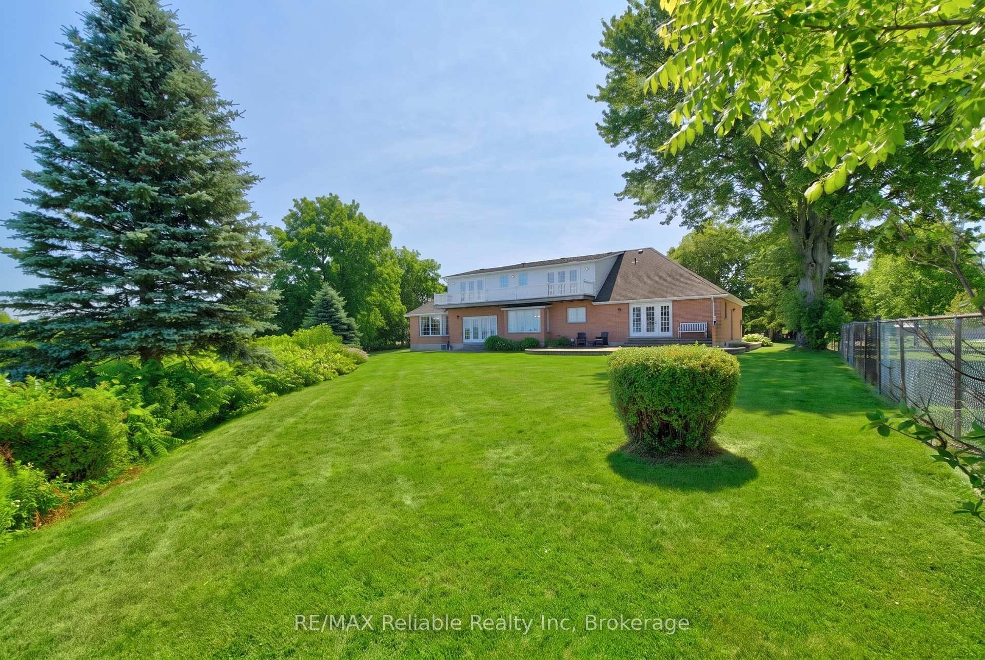 Photo 9 of 1 Harbour Lane, Goderich, Goderich (Town) — HOMEH