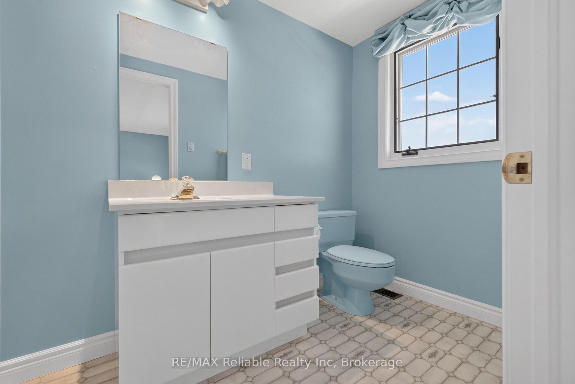 Photo 34 of 1 Harbour Lane, Goderich, Goderich (Town) — HOMEH