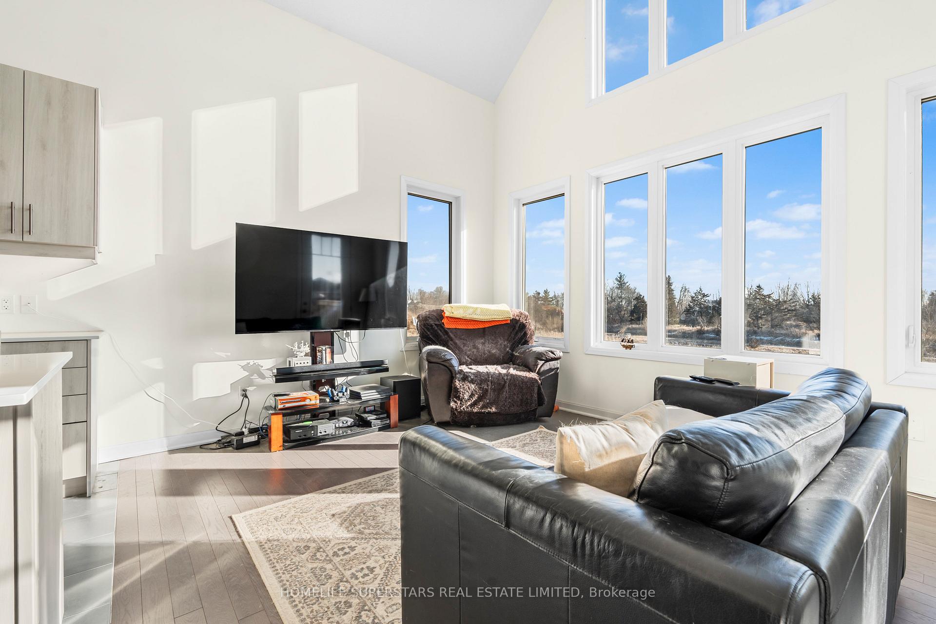 Photo 8 of 18 Oakmont Drive, Loyalist, Bath — HOMEH