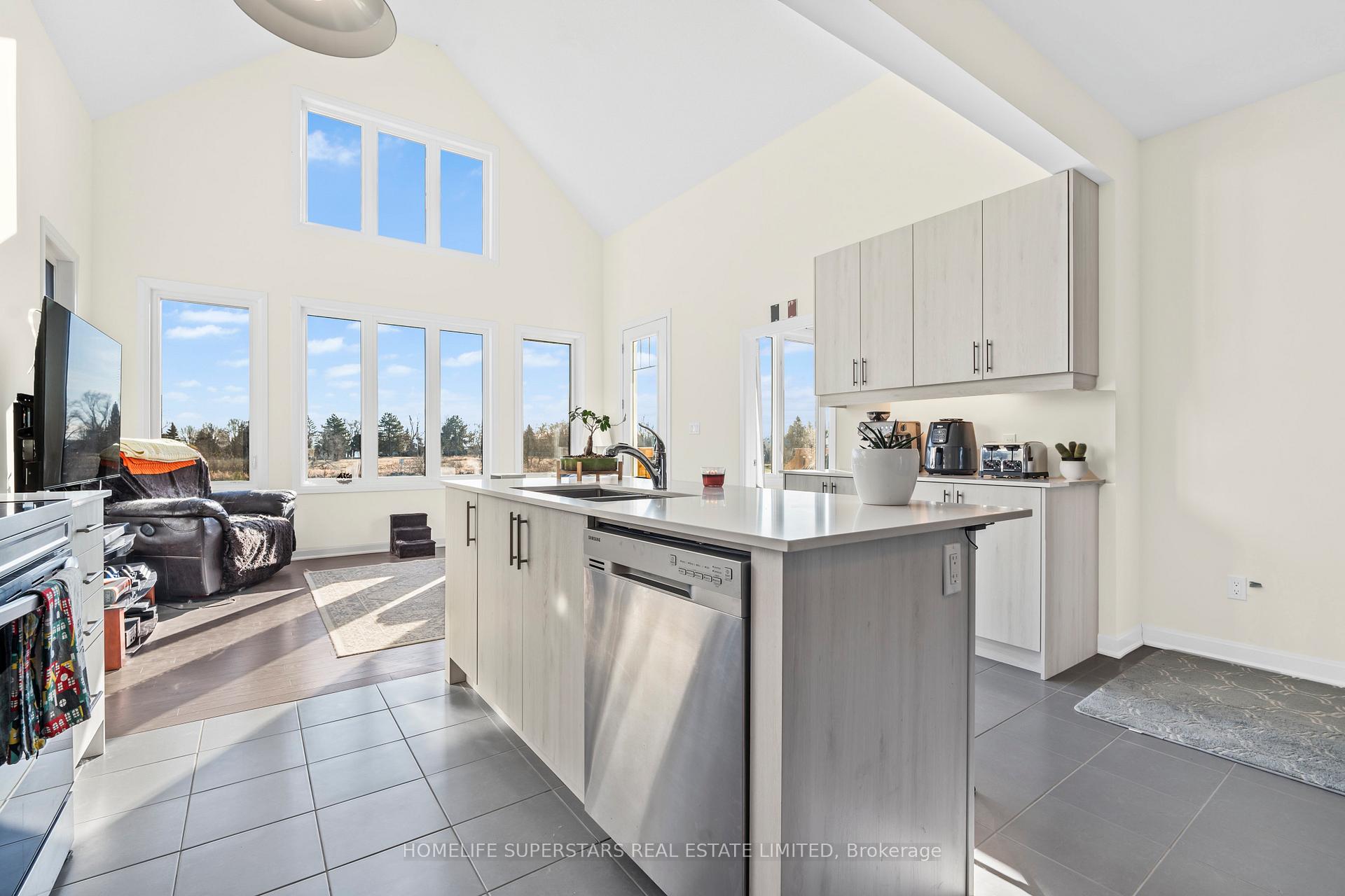Photo 9 of 18 Oakmont Drive, Loyalist, Bath — HOMEH