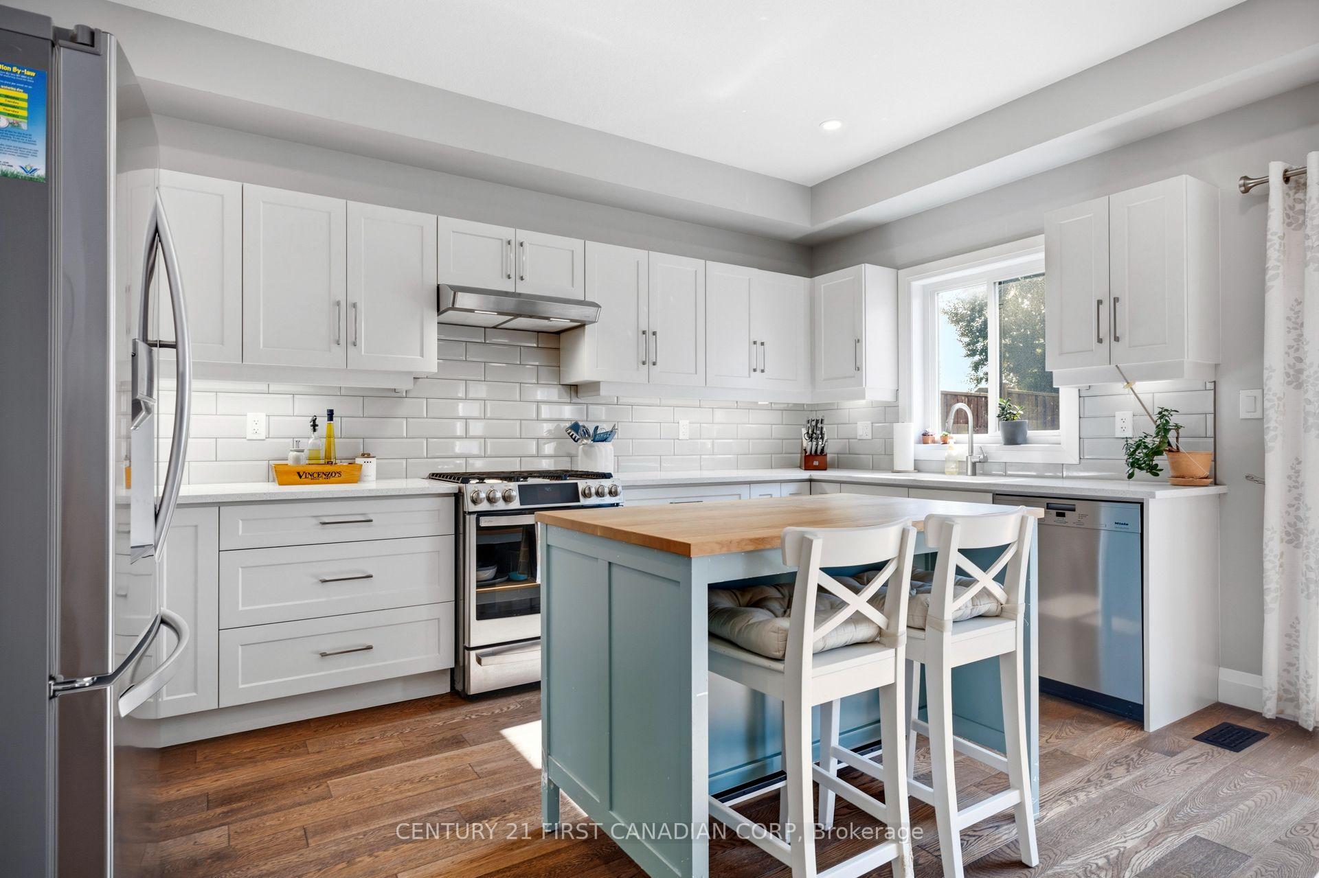 Photo 7 of 204 Snyder Avenue N, Woolwich, Elmira — HOMEH