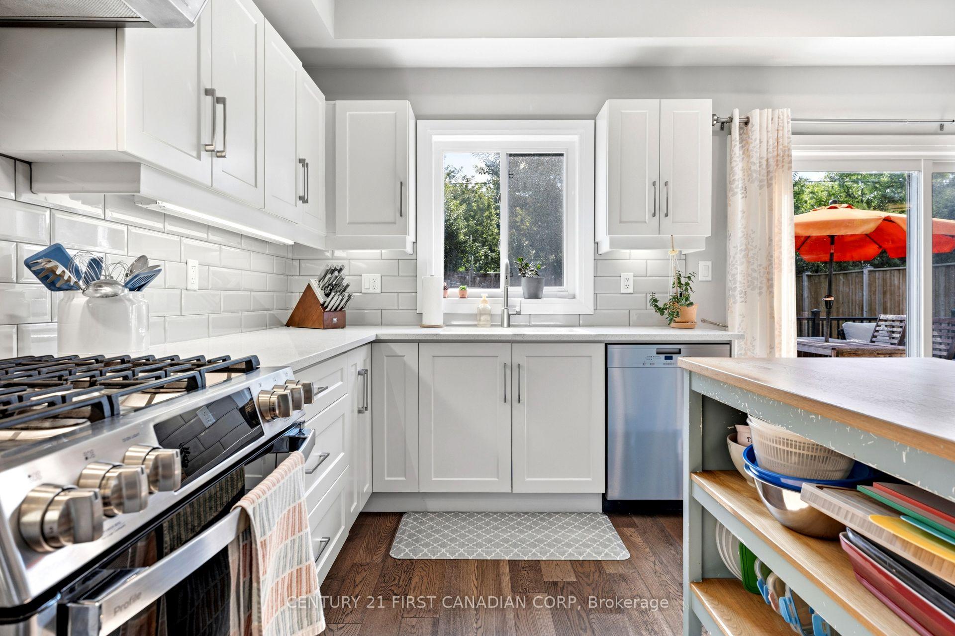 Photo 9 of 204 Snyder Avenue N, Woolwich, Elmira — HOMEH