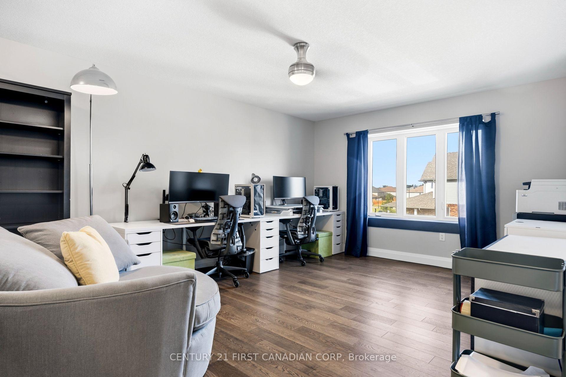 Photo 16 of 204 Snyder Avenue N, Woolwich, Elmira — HOMEH
