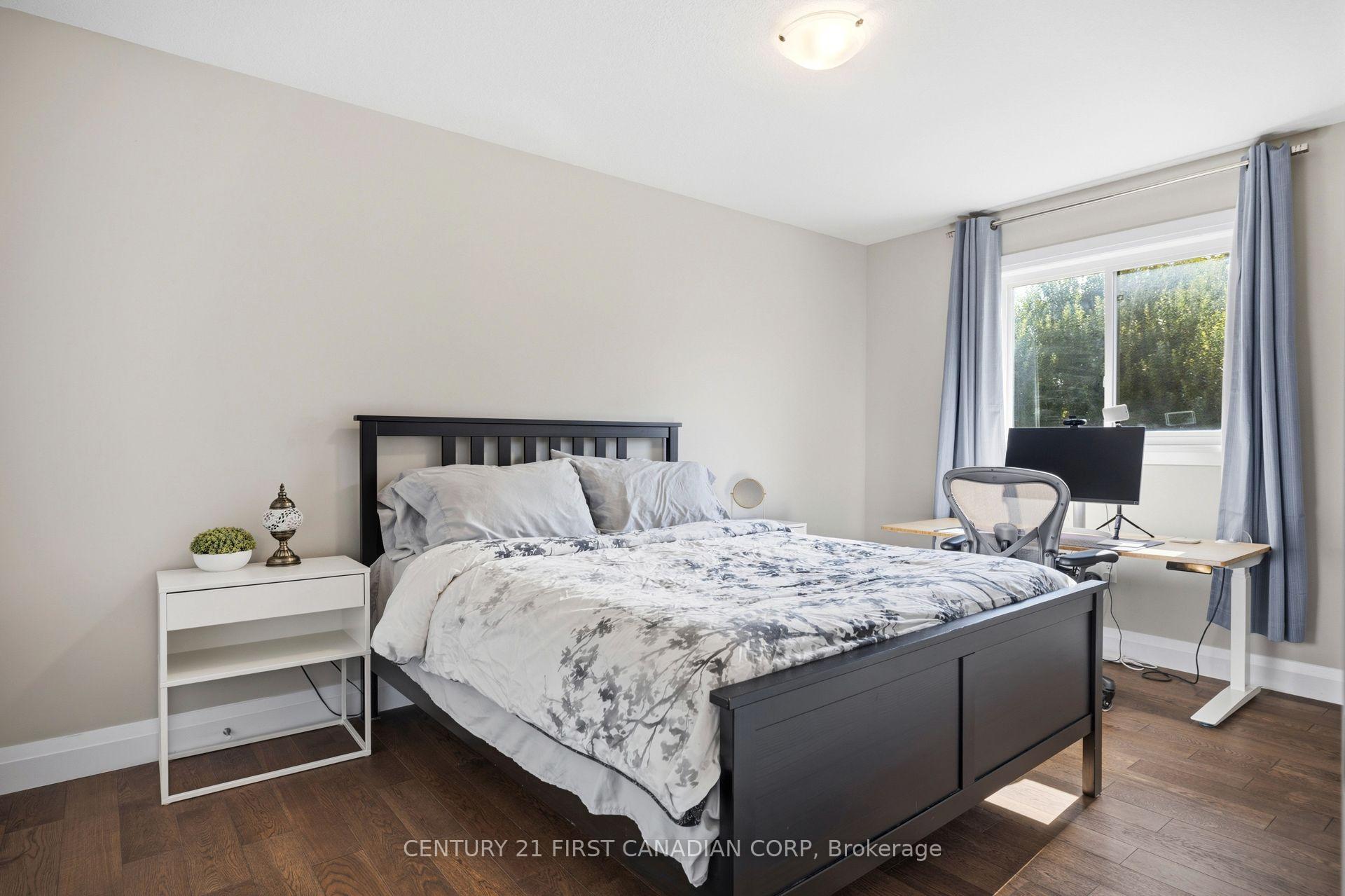 Photo 20 of 204 Snyder Avenue N, Woolwich, Elmira — HOMEH