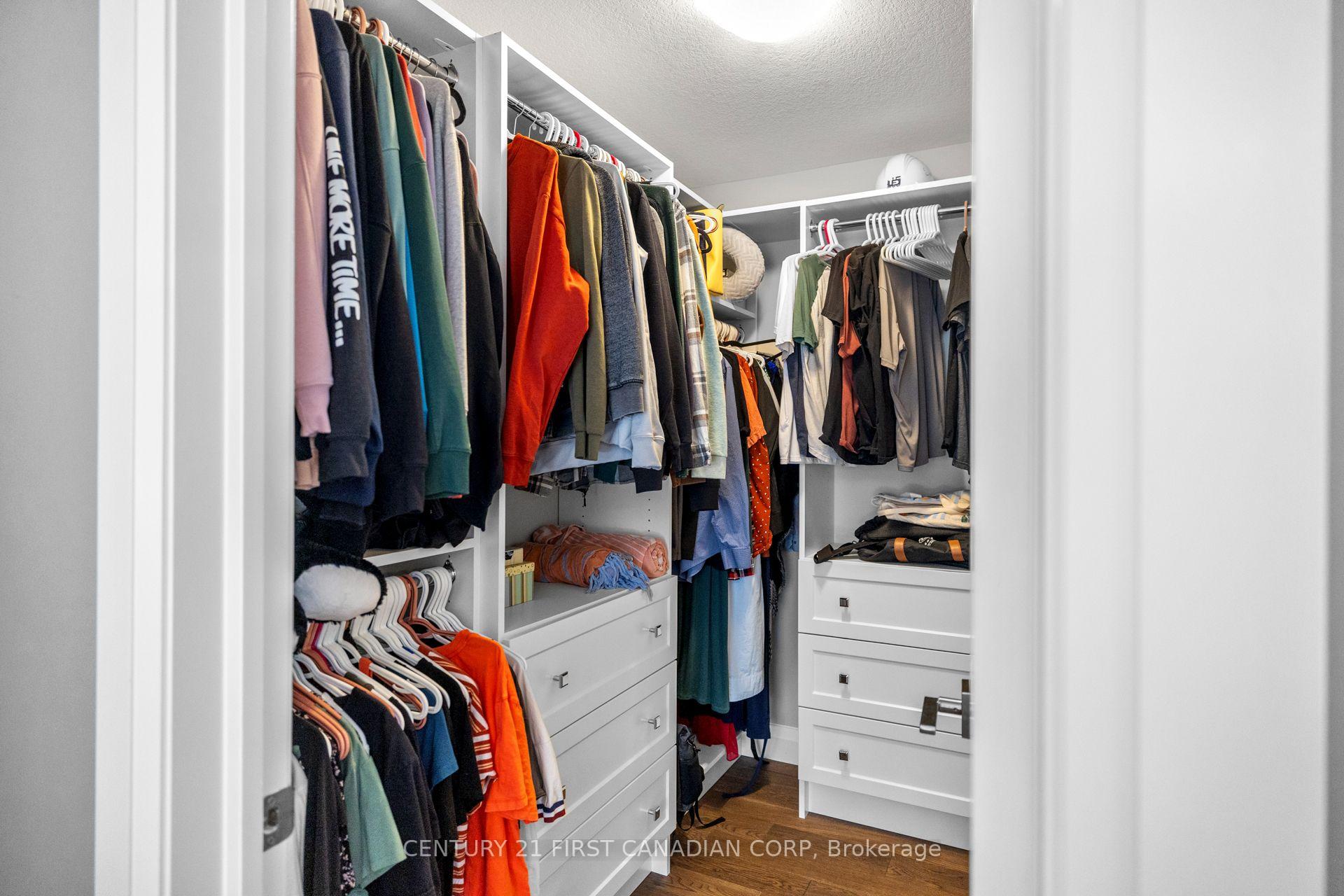 Photo 24 of 204 Snyder Avenue N, Woolwich, Elmira — HOMEH