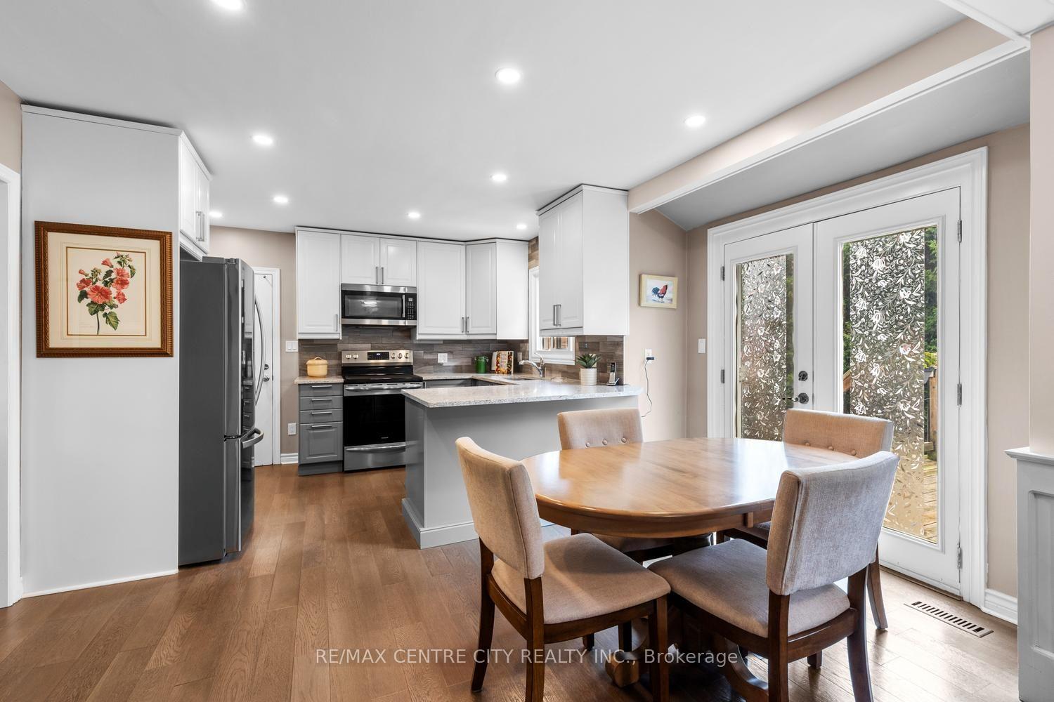 Photo 10 of 764 Valetta Street, London, North P — HOMEH