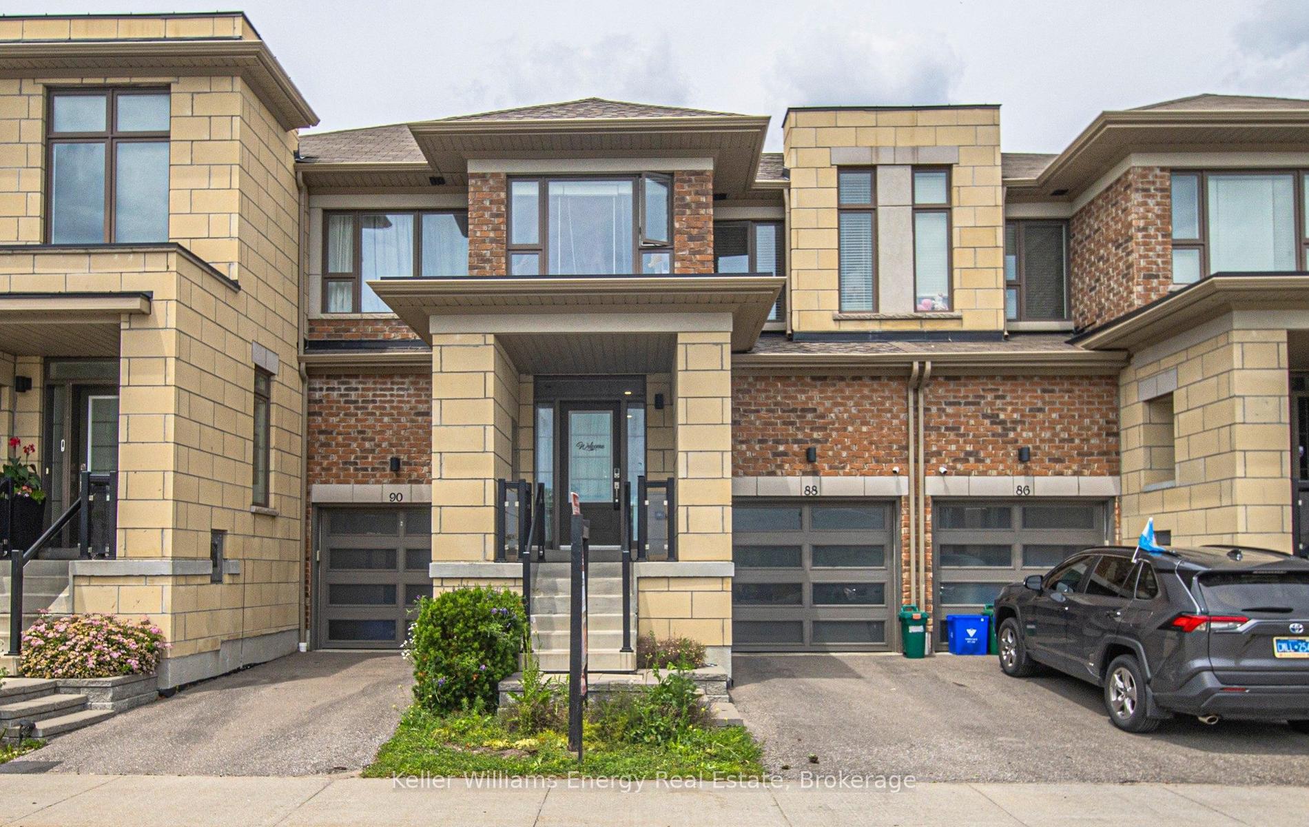 Front of 88 Donald Fleming Way