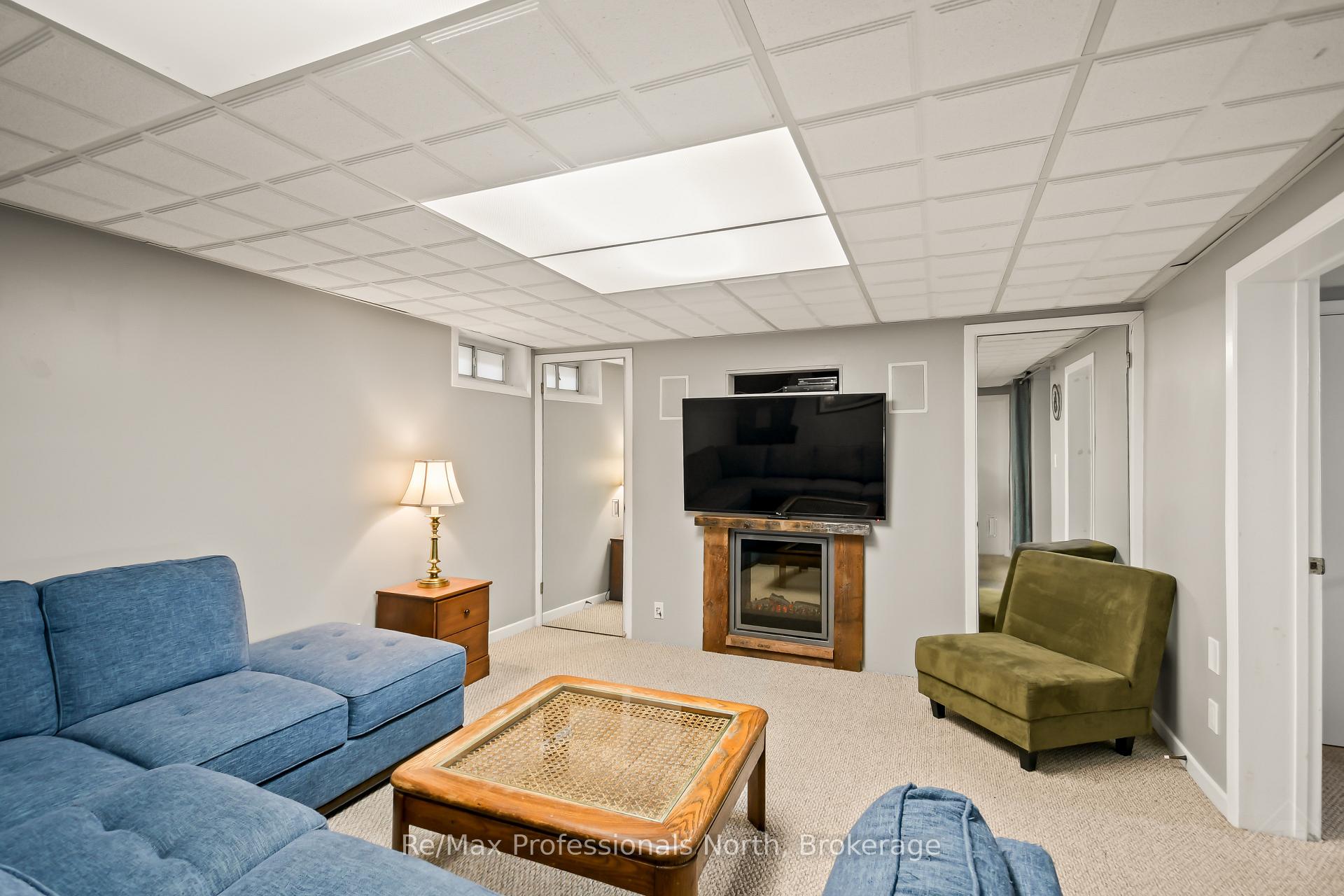 Photo 30 of 695 John Street N, Gravenhurst, Muskoka (S) — HOMEH