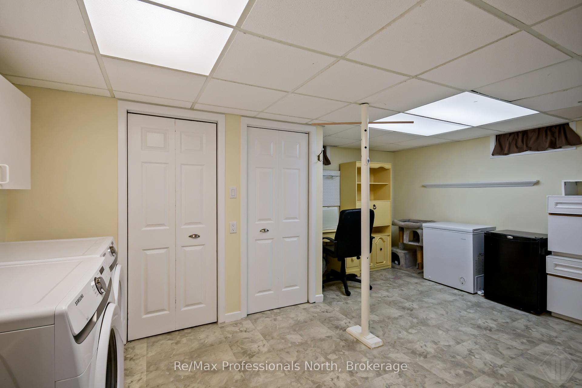 Photo 34 of 695 John Street N, Gravenhurst, Muskoka (S) — HOMEH
