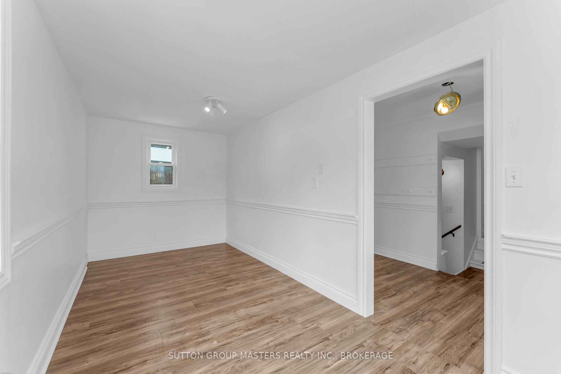 Photo 4 of 1062 Montreal Street, Kingston, Rideau — HOMEH