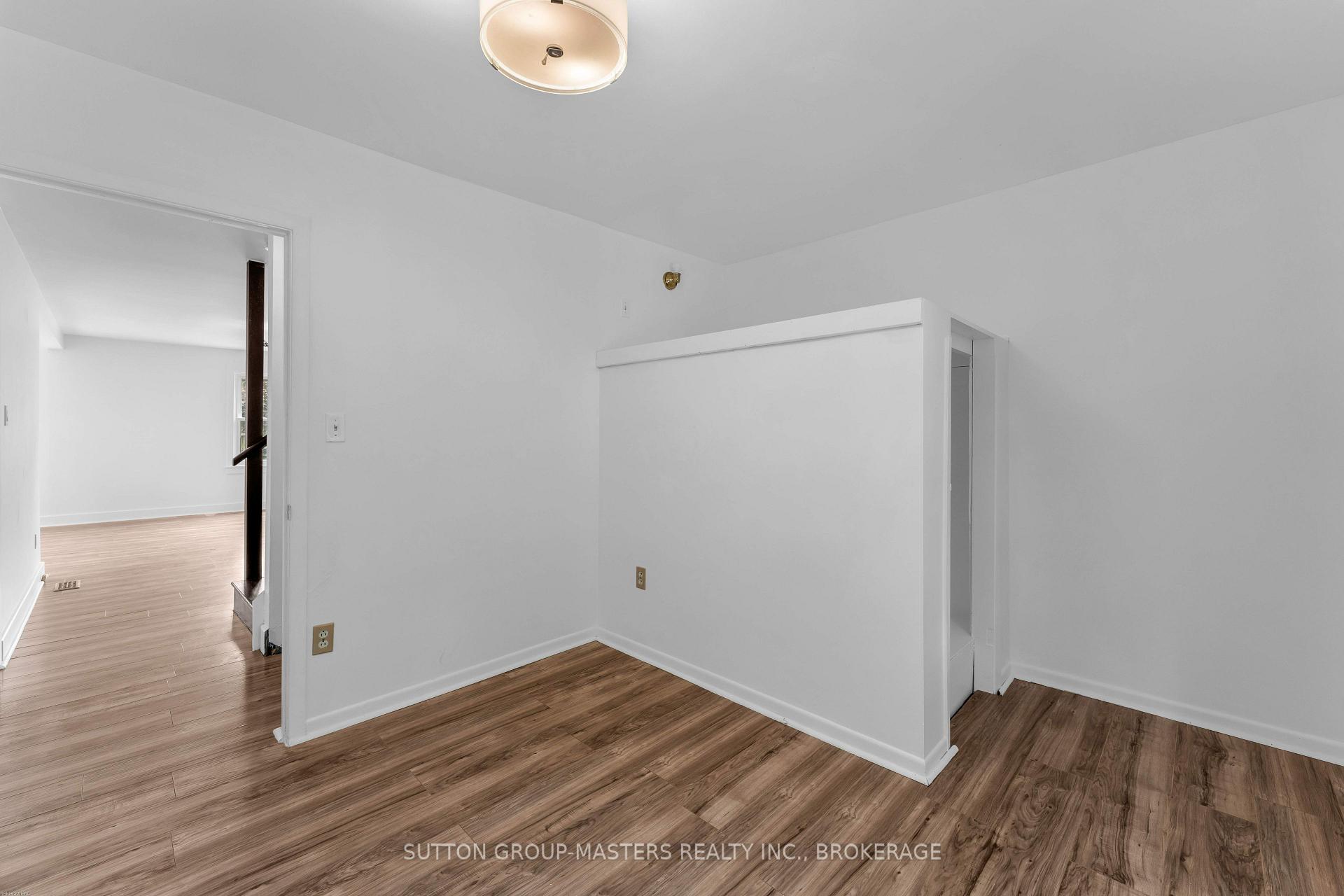 Photo 21 of 1062 Montreal Street, Kingston, Rideau — HOMEH