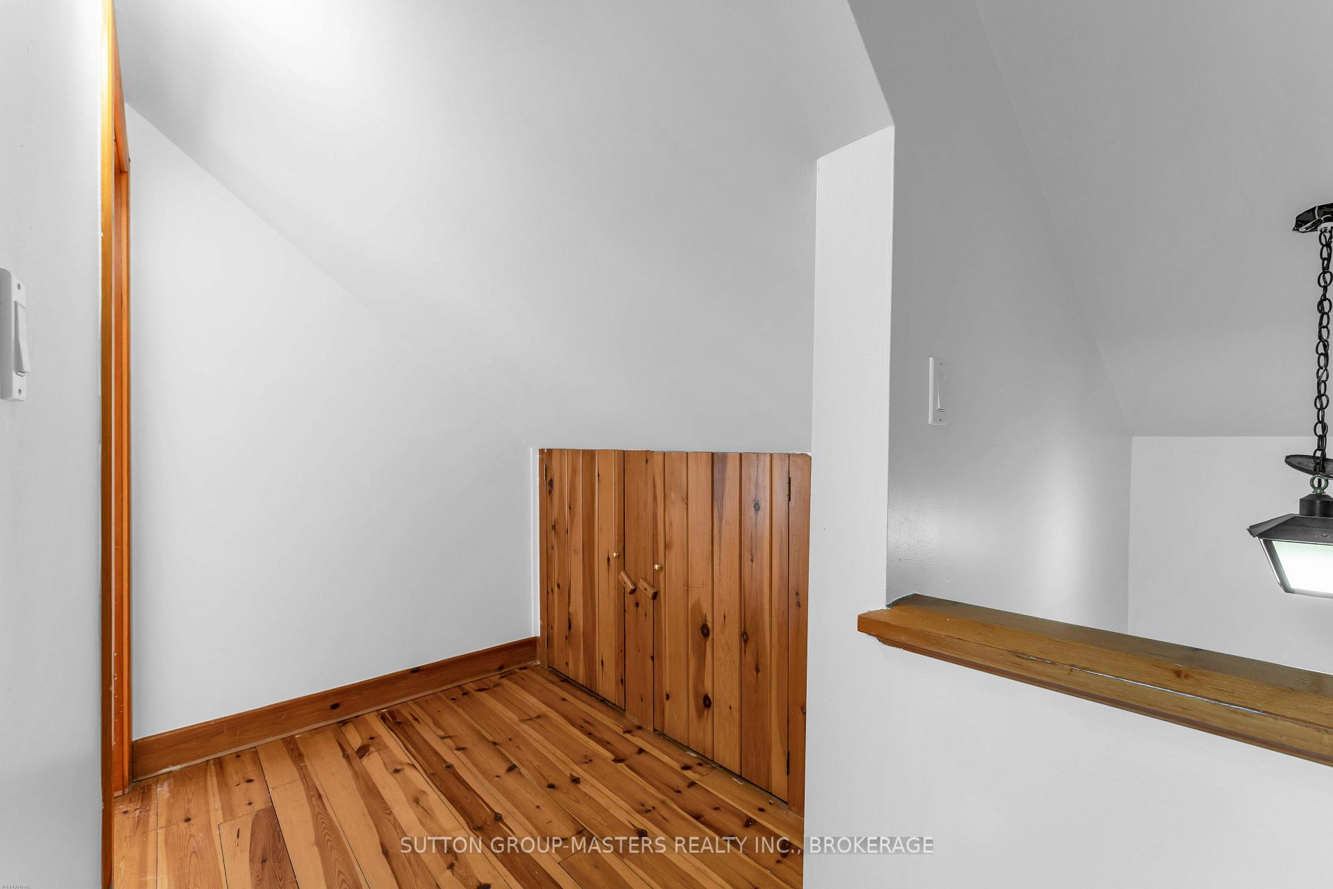 Photo 24 of 1062 Montreal Street, Kingston, Rideau — HOMEH