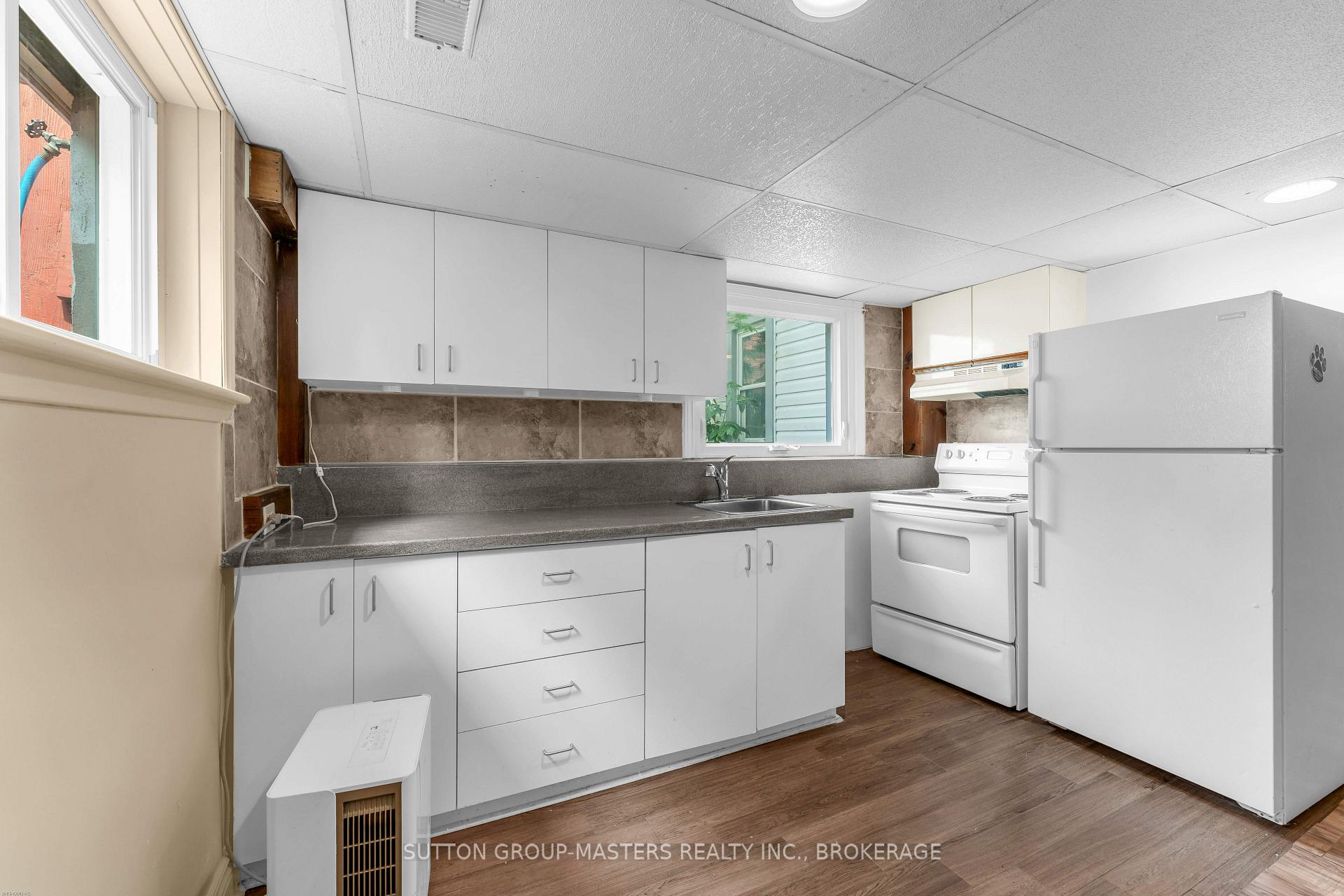 Photo 30 of 1062 Montreal Street, Kingston, Rideau — HOMEH