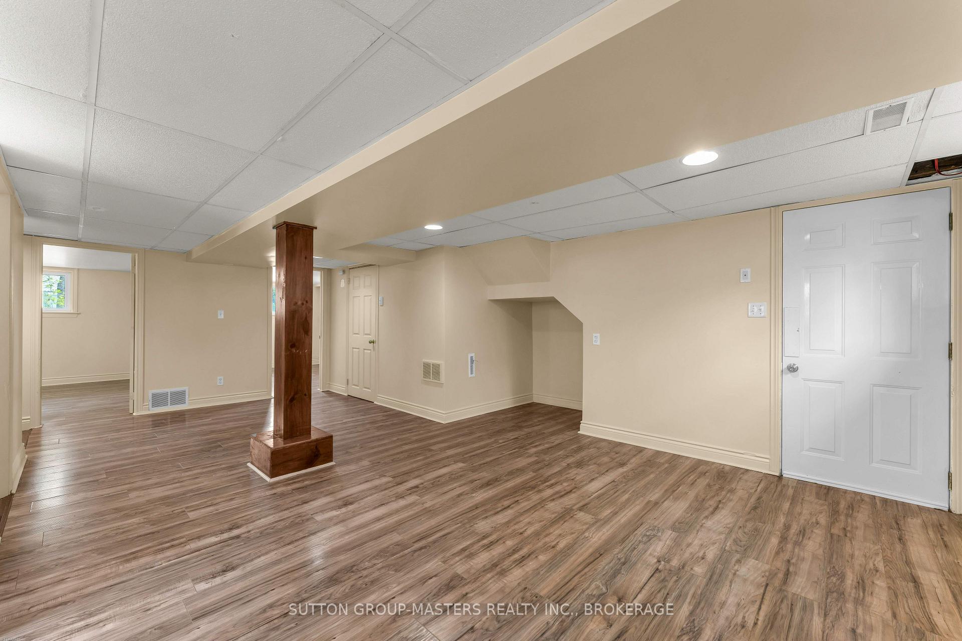 Photo 32 of 1062 Montreal Street, Kingston, Rideau — HOMEH