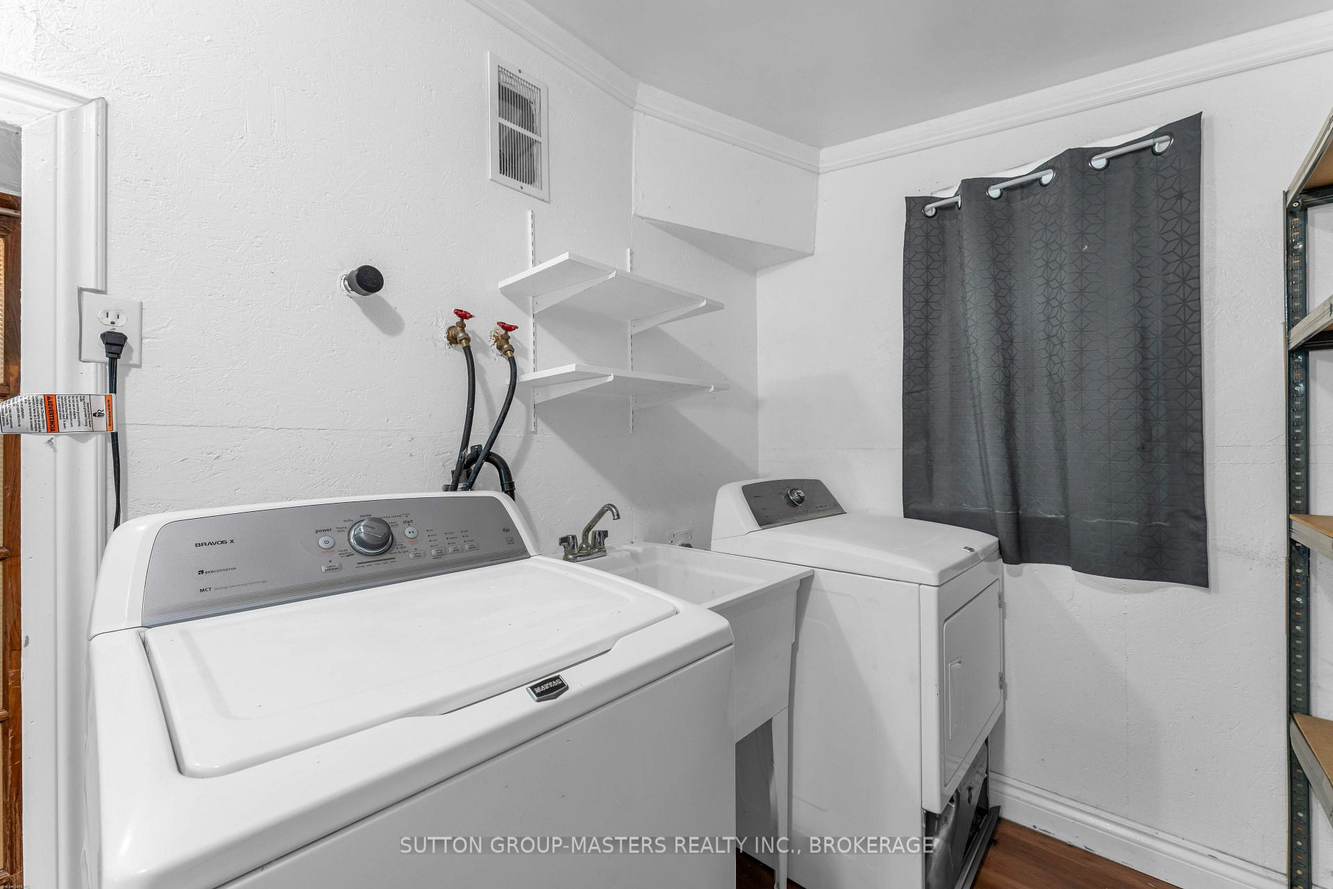 Photo 40 of 1062 Montreal Street, Kingston, Rideau — HOMEH