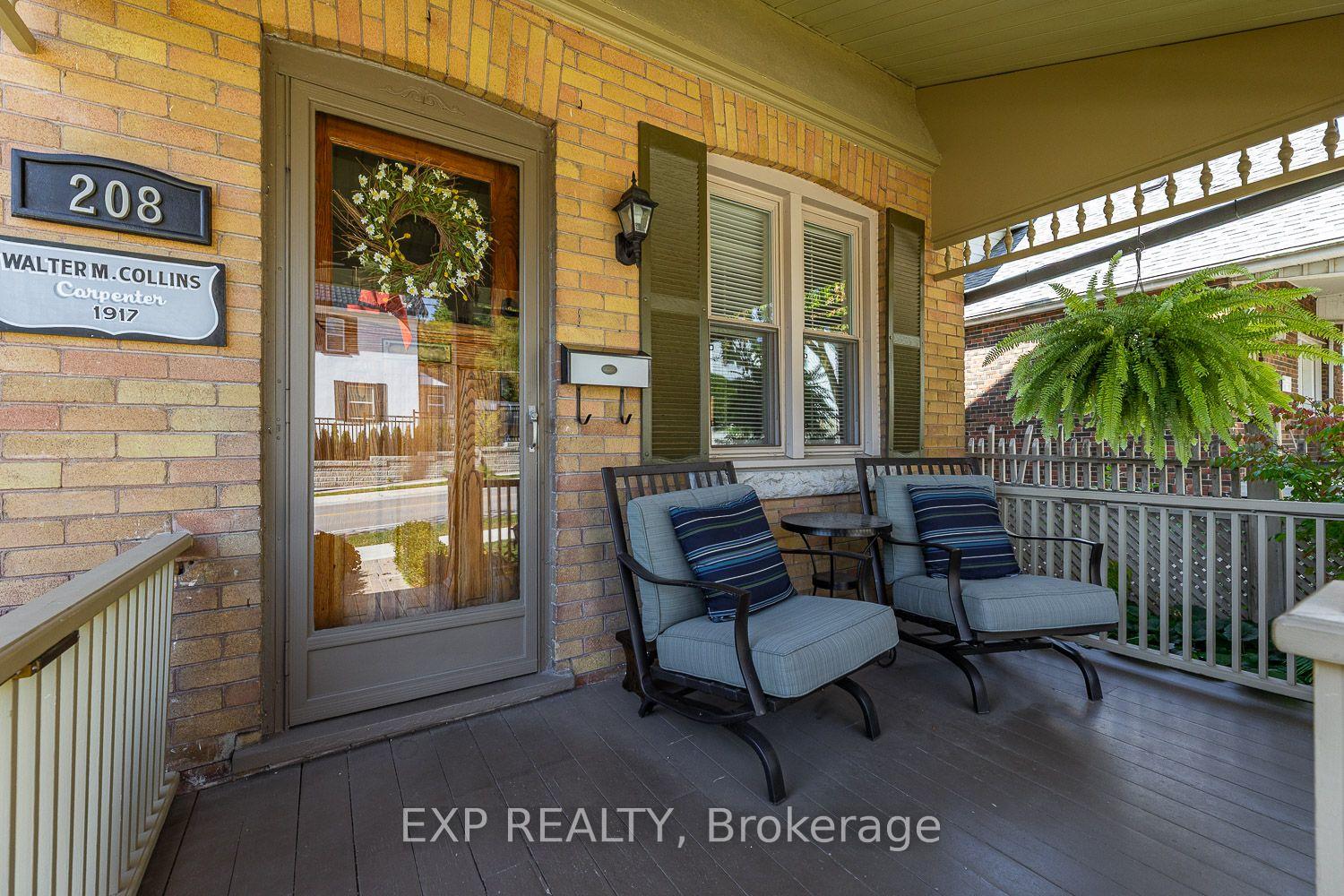 Photo 2 of 208 Lorne Avenue, Newmarket, Central Newmarket — HOMEH