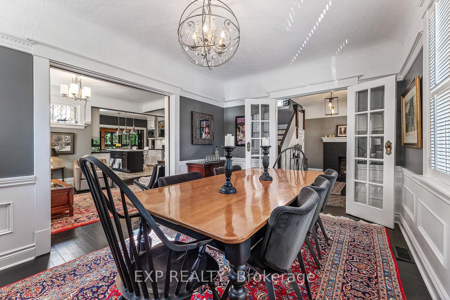 Photo 5 of 208 Lorne Avenue, Newmarket, Central Newmarket — HOMEH