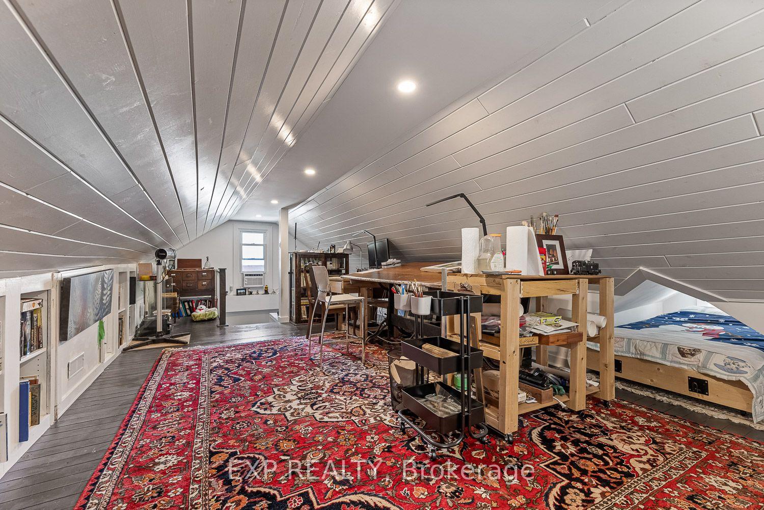 Photo 30 of 208 Lorne Avenue, Newmarket, Central Newmarket — HOMEH