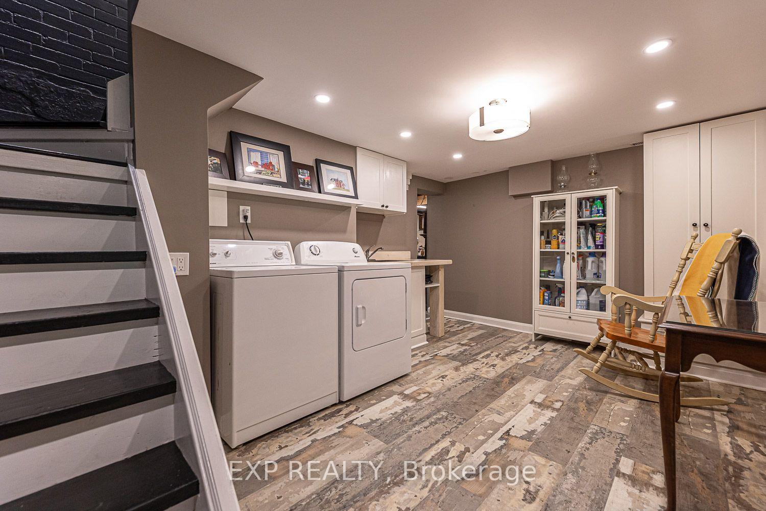 Photo 31 of 208 Lorne Avenue, Newmarket, Central Newmarket — HOMEH