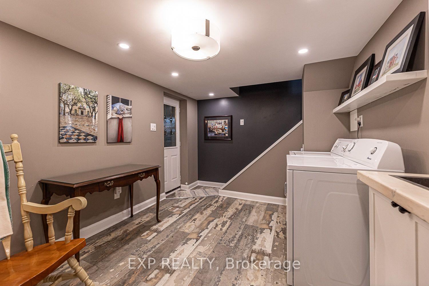 Photo 32 of 208 Lorne Avenue, Newmarket, Central Newmarket — HOMEH