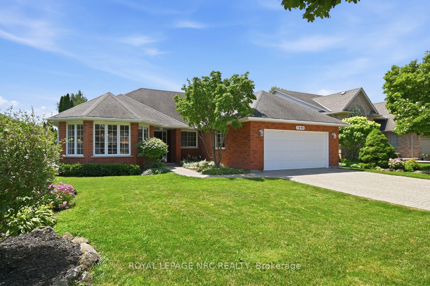 Photo 3 of 7690 Mount Carmel Boulevard, Niagara Falls, Mt. Carmel — HOMEH