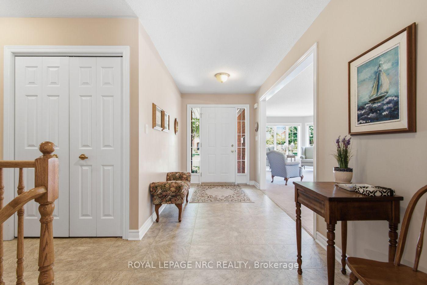Photo 5 of 7690 Mount Carmel Boulevard, Niagara Falls, Mt. Carmel — HOMEH