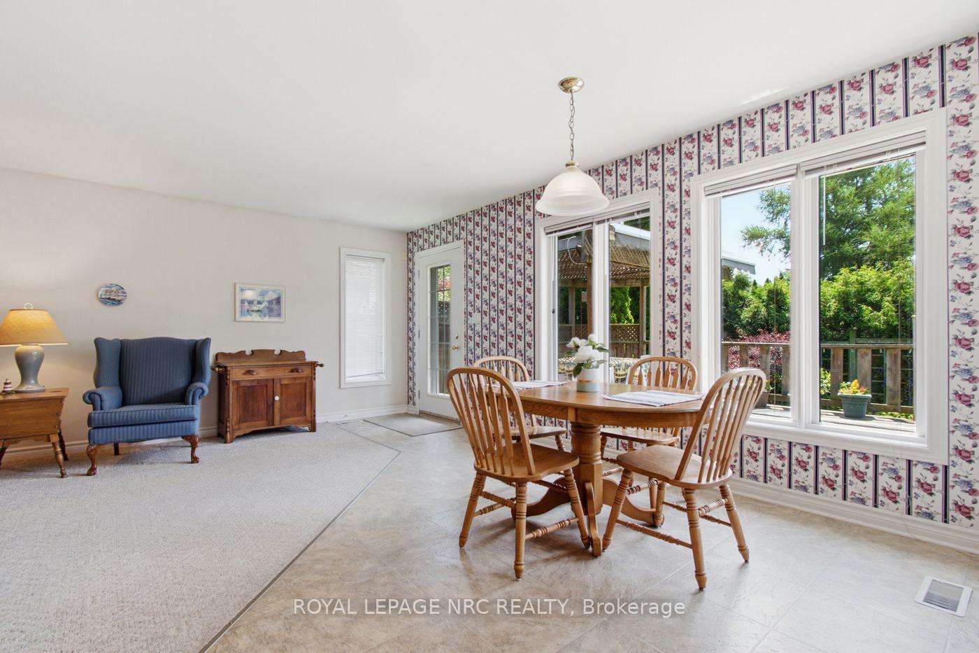 Photo 15 of 7690 Mount Carmel Boulevard, Niagara Falls, Mt. Carmel — HOMEH