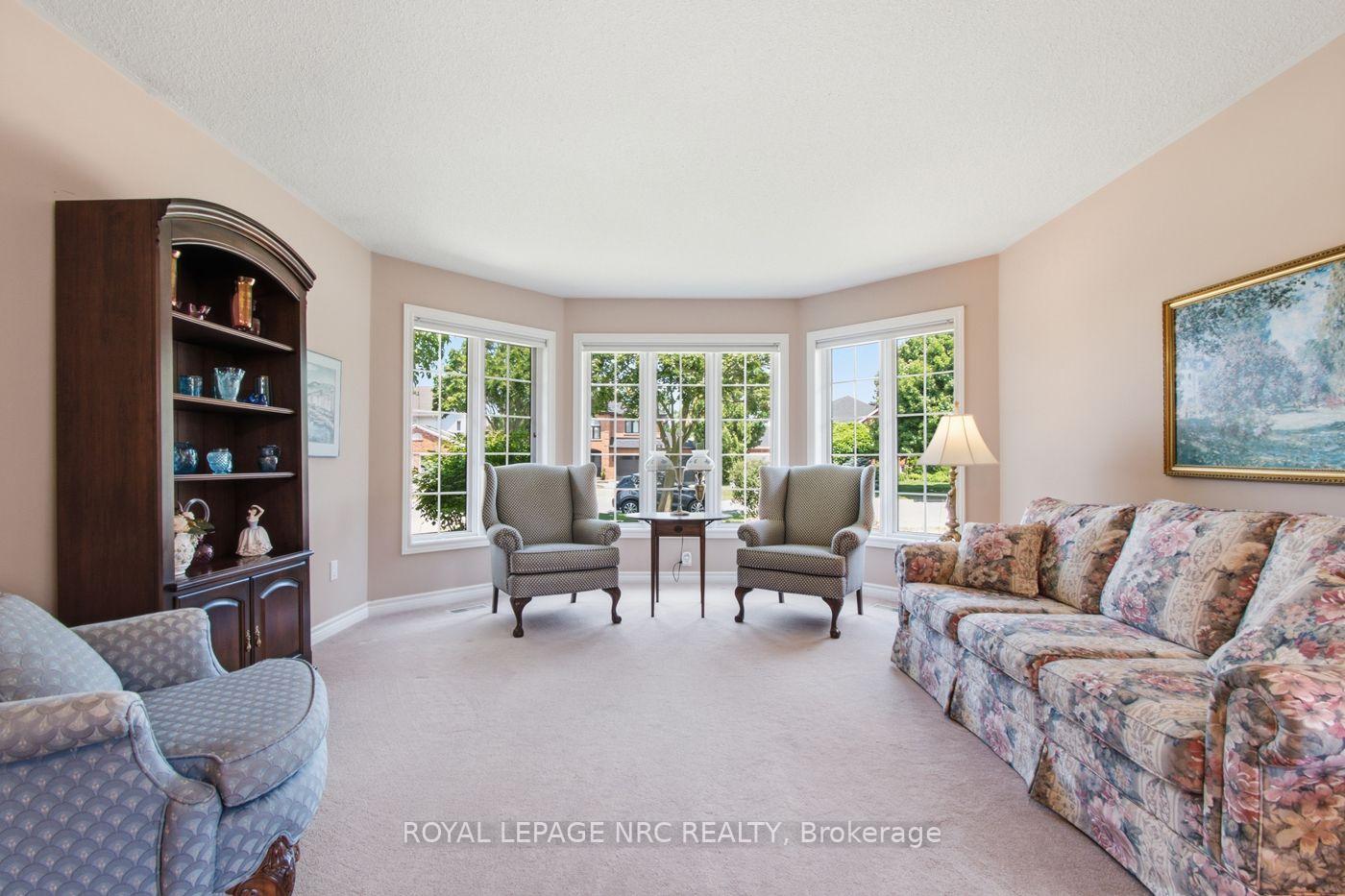 Photo 17 of 7690 Mount Carmel Boulevard, Niagara Falls, Mt. Carmel — HOMEH