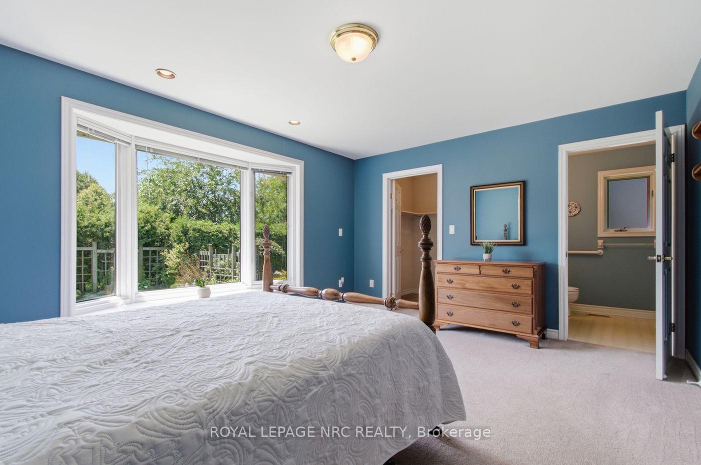 Photo 19 of 7690 Mount Carmel Boulevard, Niagara Falls, Mt. Carmel — HOMEH