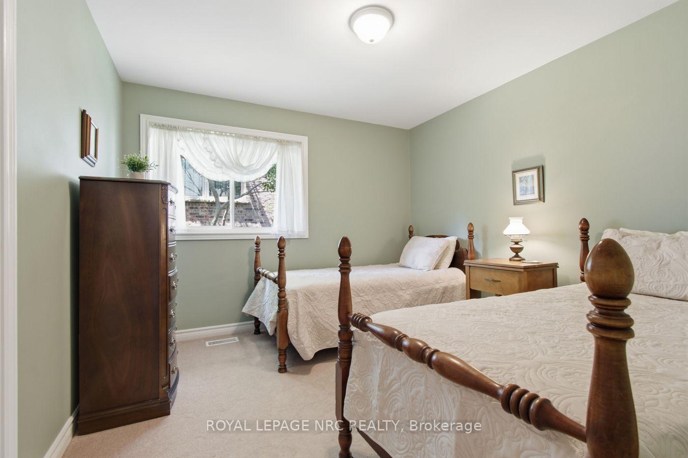 Photo 24 of 7690 Mount Carmel Boulevard, Niagara Falls, Mt. Carmel — HOMEH