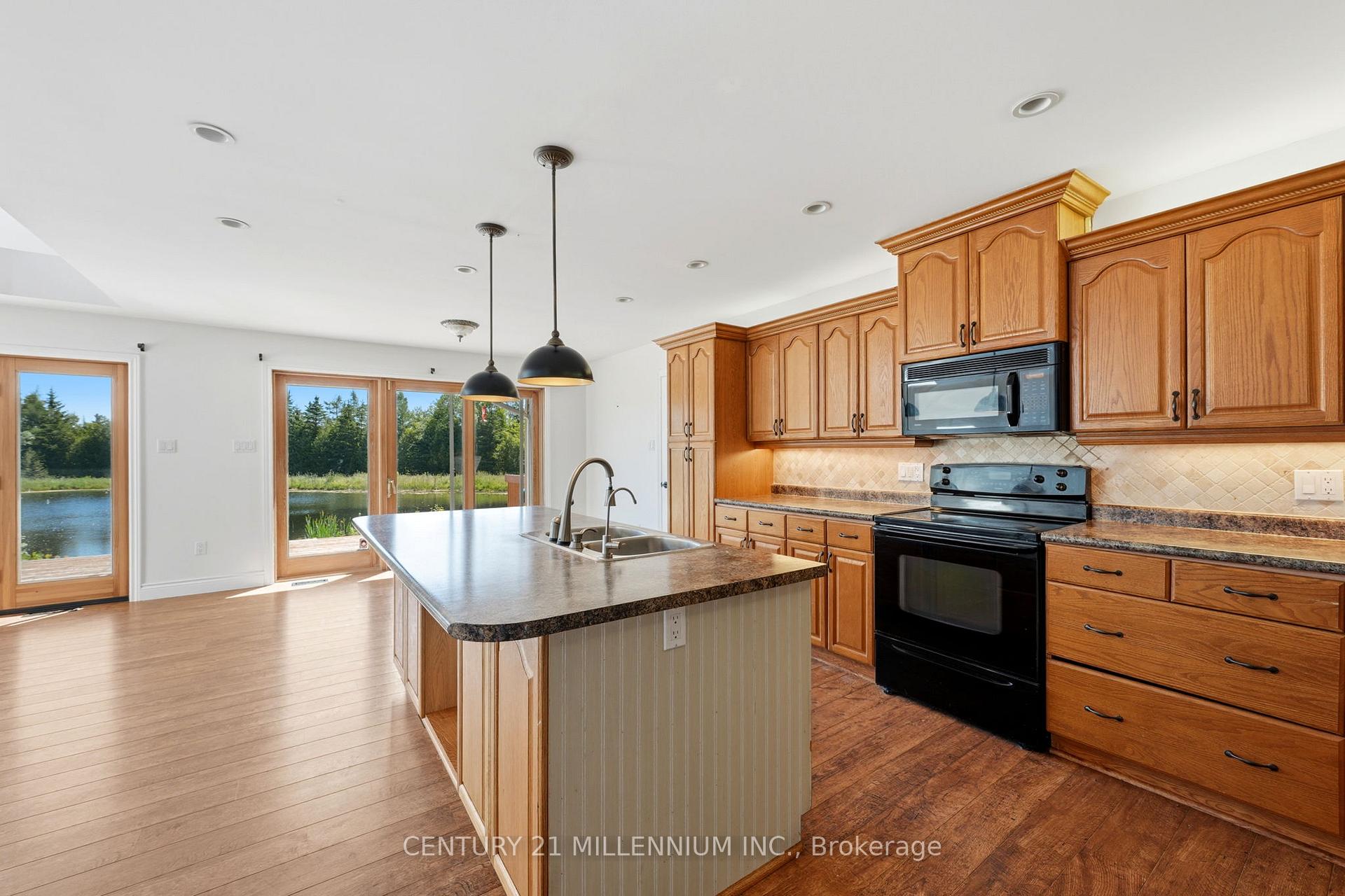 Photo 17 of 5359 Eighth Line, Erin, Rural Erin — HOMEH