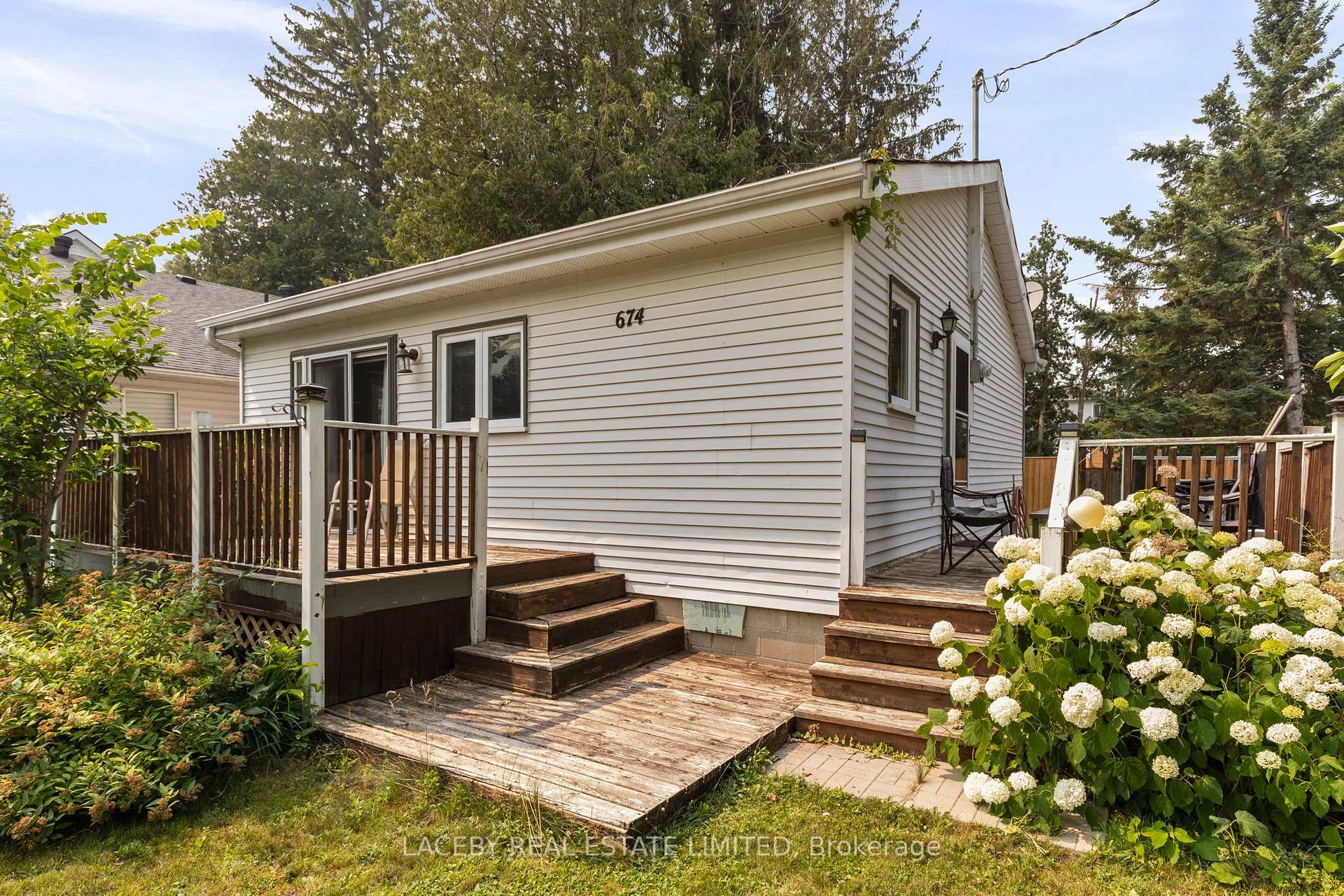 Photo 4 of 674 Chestnut Street, Innisfil, Rural Innisfil — HOMEH