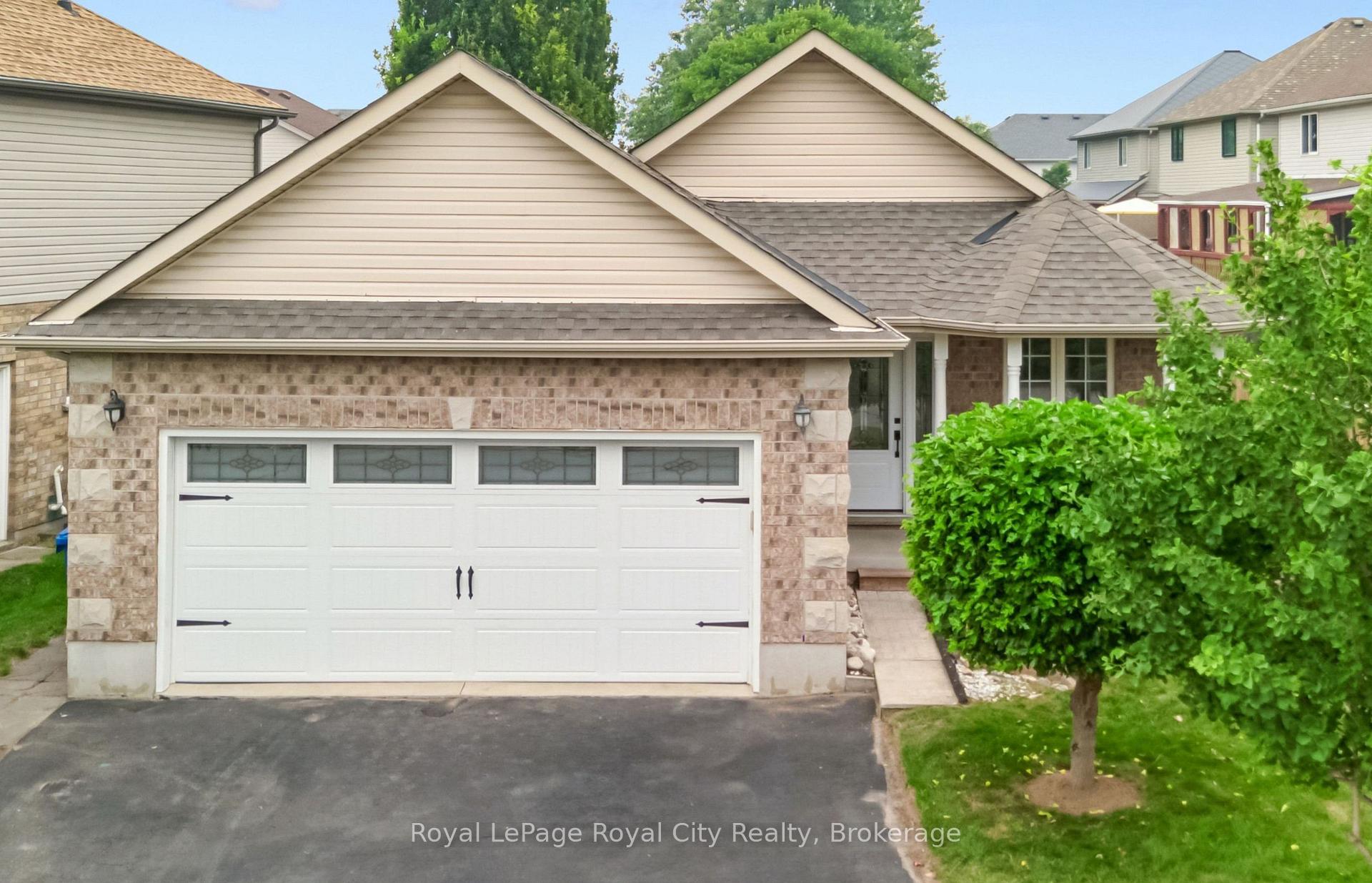 Photo 4 of 3 Marigold Drive, Guelph, Kortright Hills — HOMEH