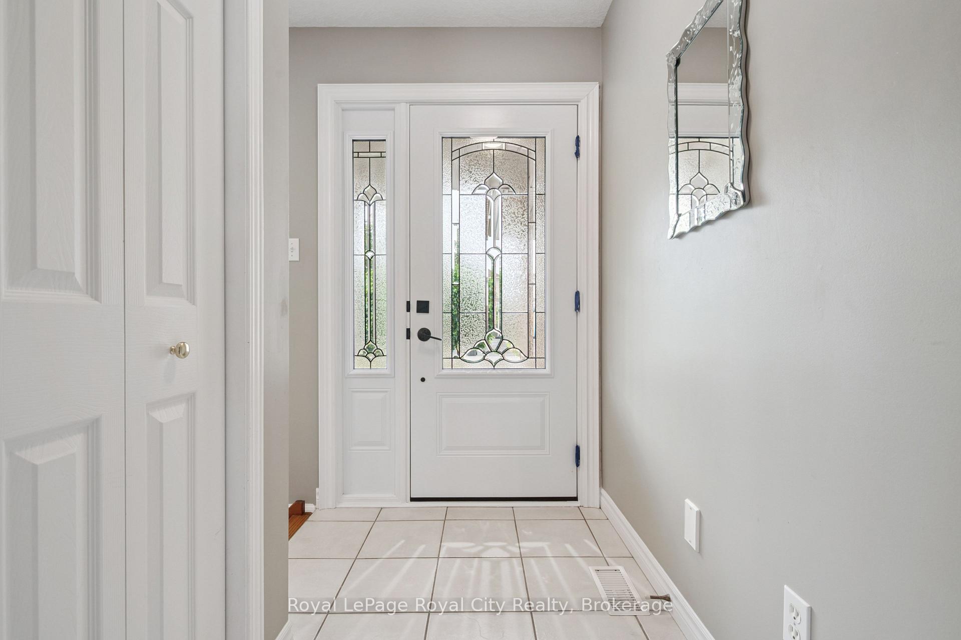 Photo 7 of 3 Marigold Drive, Guelph, Kortright Hills — HOMEH