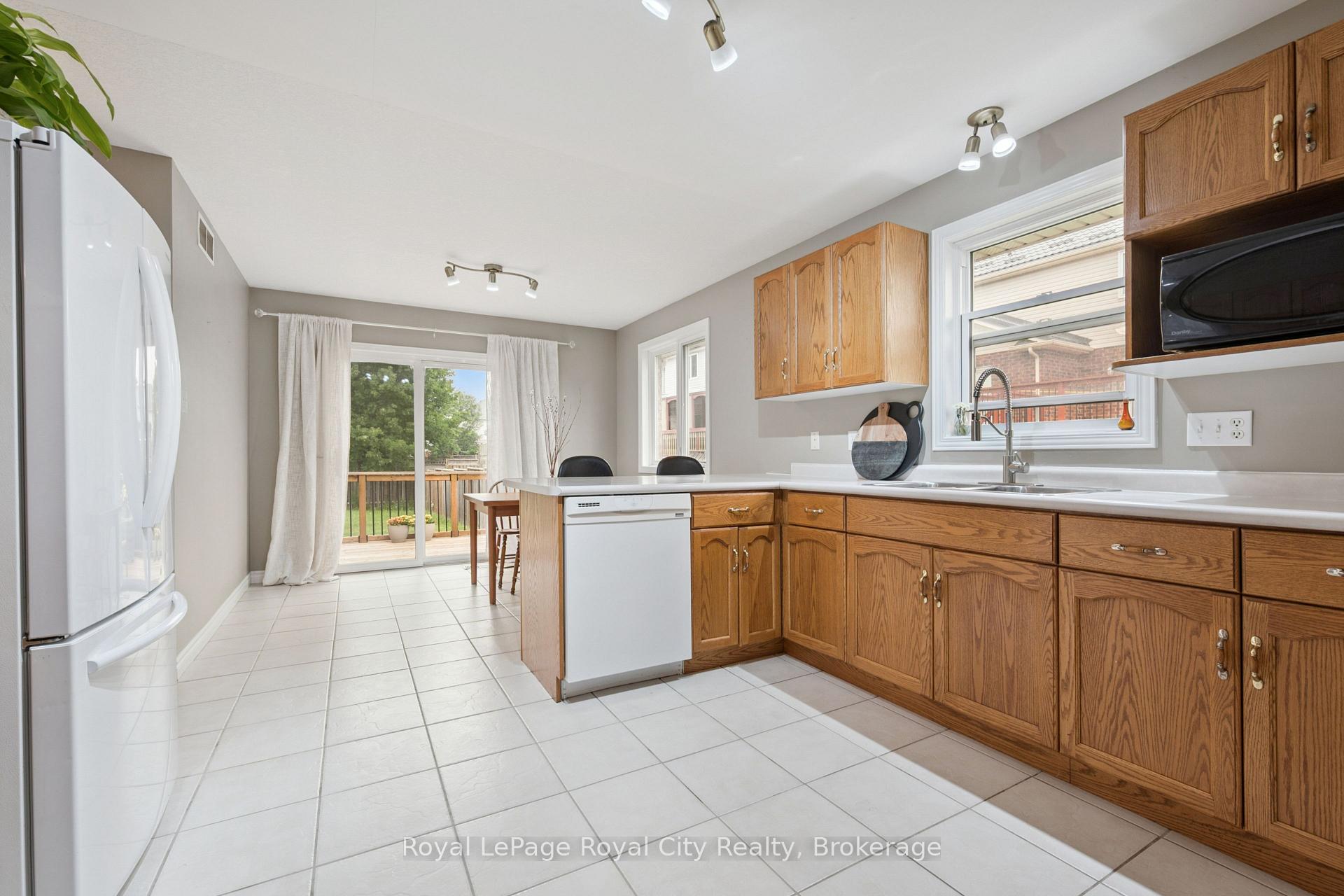 Photo 20 of 3 Marigold Drive, Guelph, Kortright Hills — HOMEH