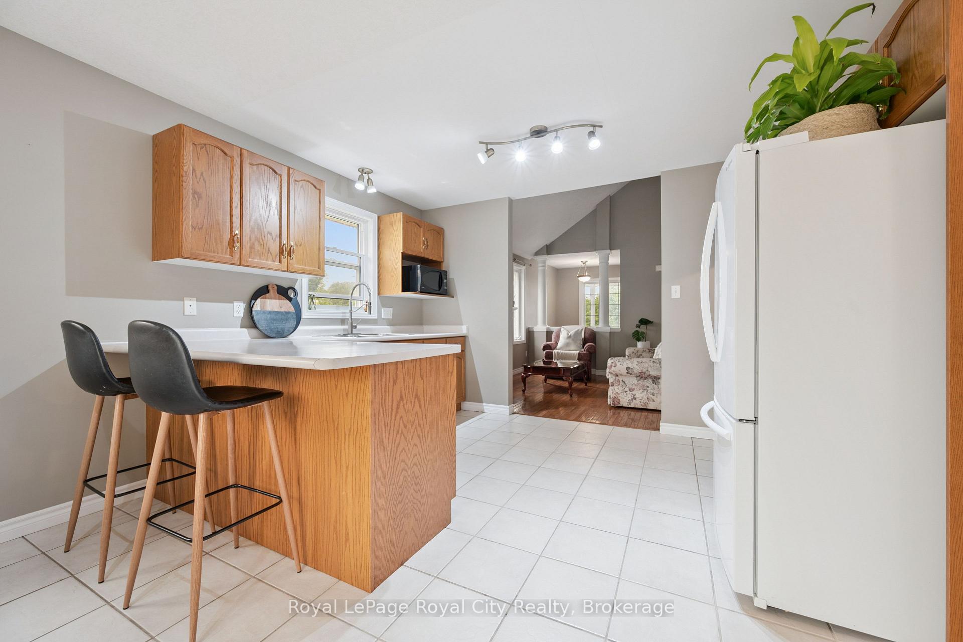 Photo 23 of 3 Marigold Drive, Guelph, Kortright Hills — HOMEH