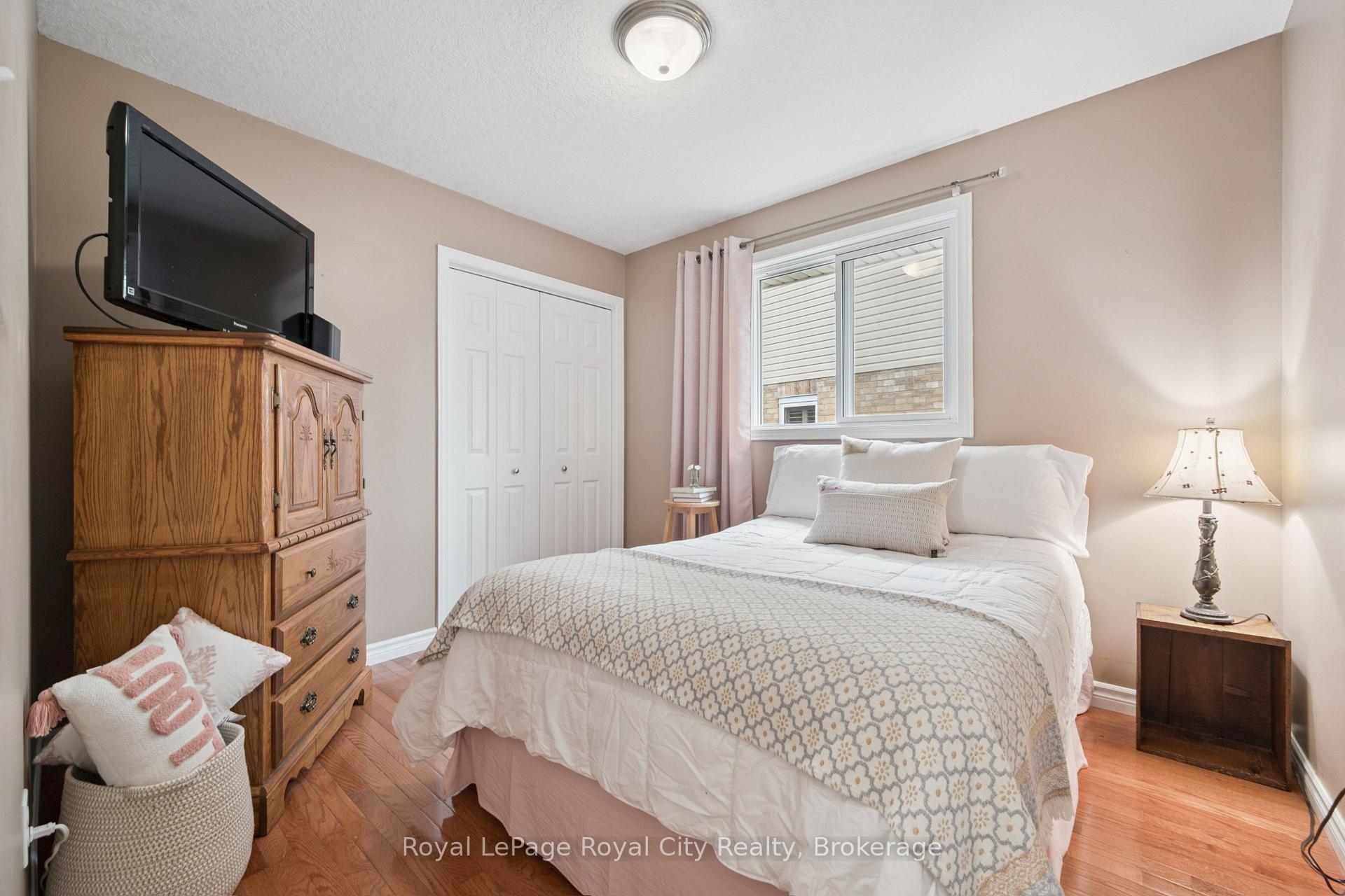 Photo 32 of 3 Marigold Drive, Guelph, Kortright Hills — HOMEH