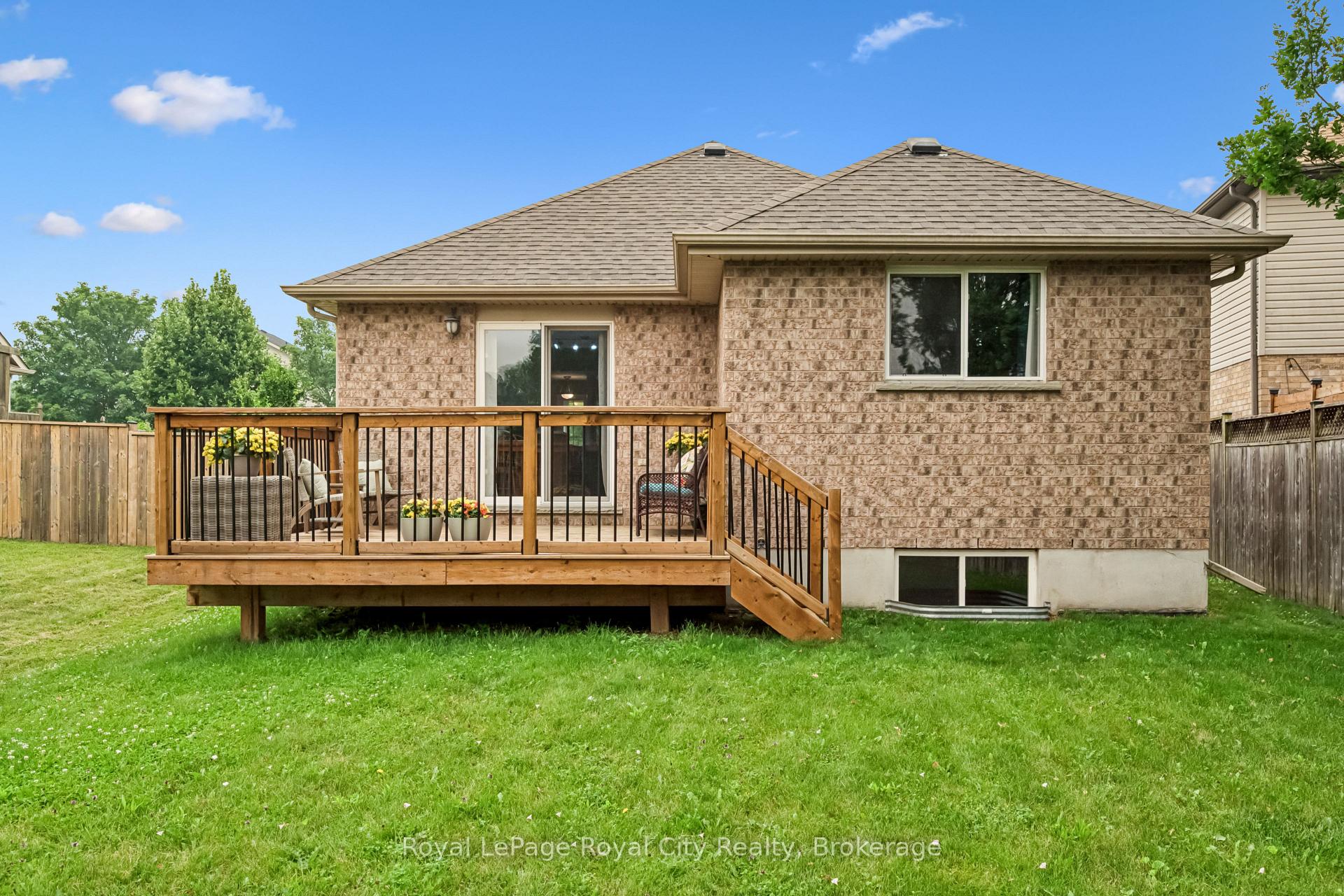 Photo 55 of 3 Marigold Drive, Guelph, Kortright Hills — HOMEH