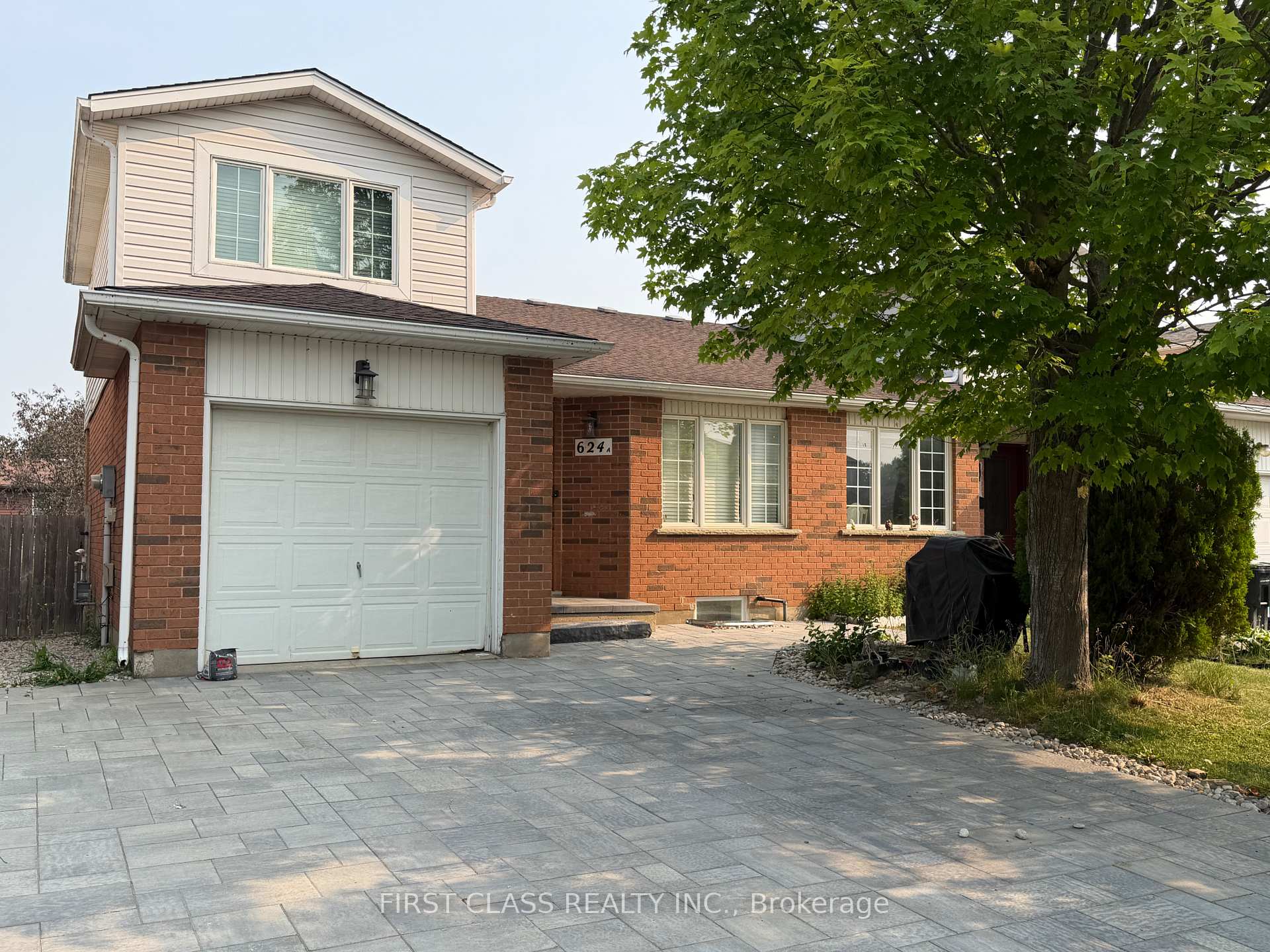 Photo 1 of 624A Rummelhardt Drive, Waterloo, Beechwood West — HOMEH