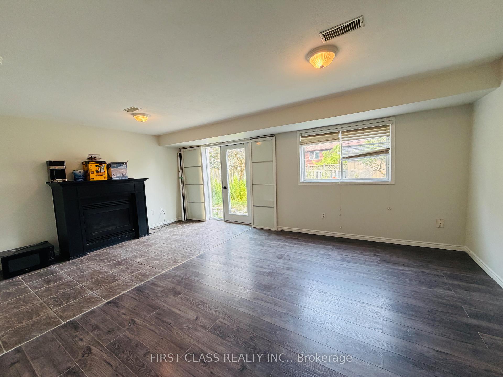 Photo 2 of 624A Rummelhardt Drive, Waterloo, Beechwood West — HOMEH