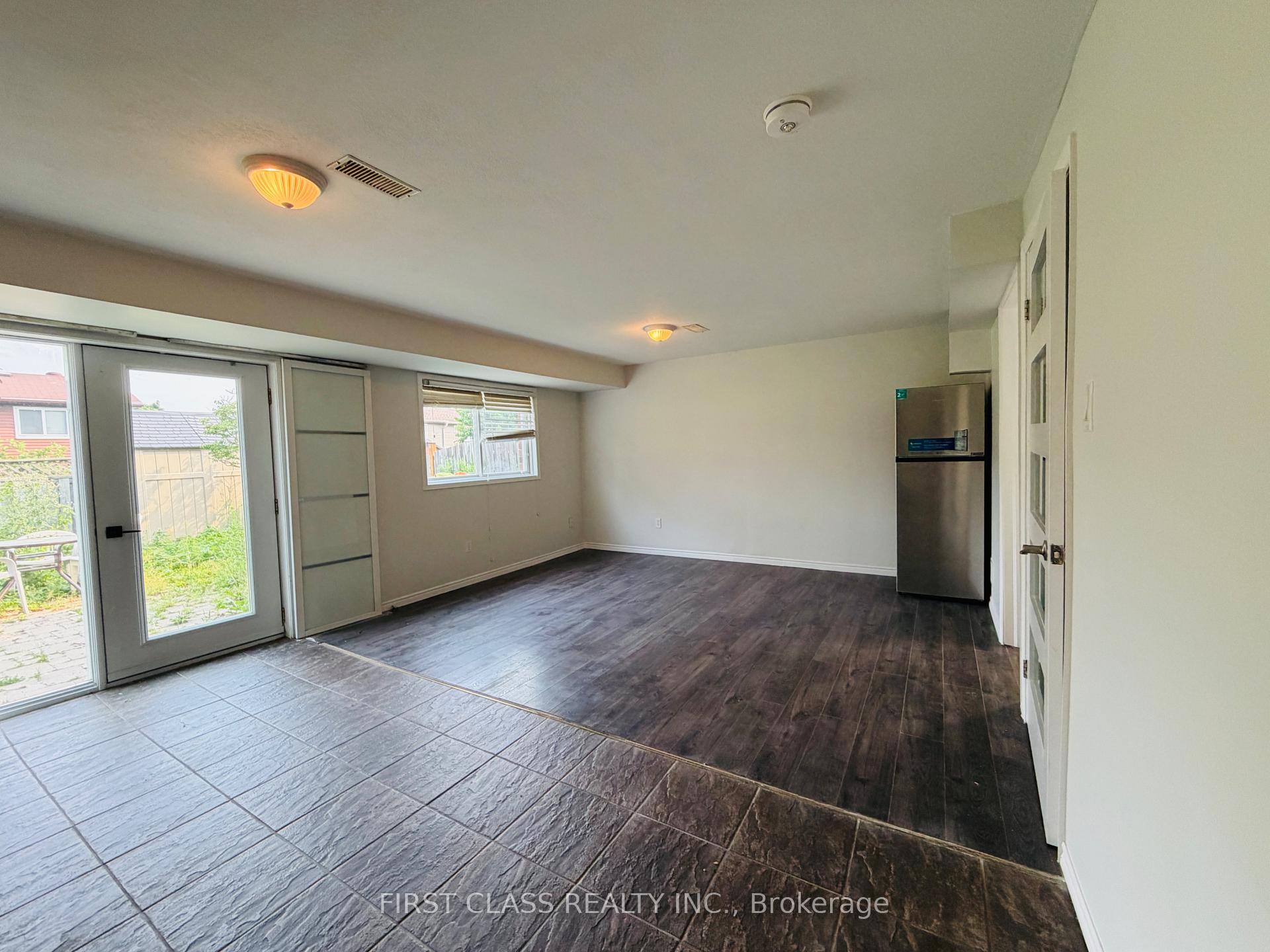Photo 3 of 624A Rummelhardt Drive, Waterloo, Beechwood West — HOMEH