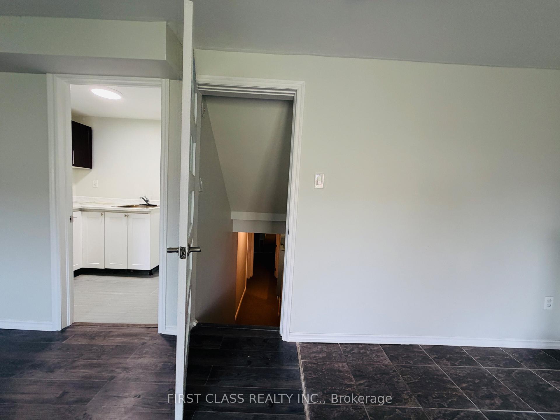 Photo 6 of 624A Rummelhardt Drive, Waterloo, Beechwood West — HOMEH